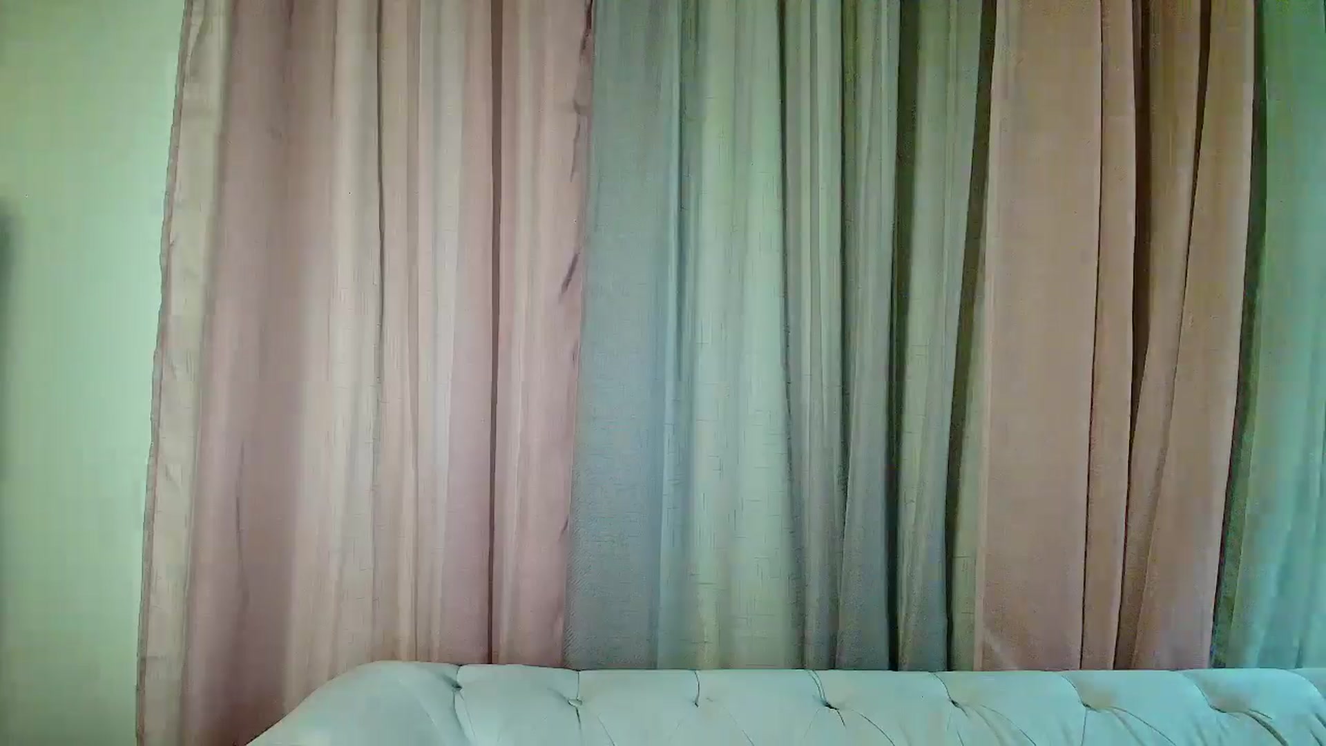 Gallery image thumbnail from Aarte_miss's myfreecams stream on, 09/01/2025, 03:57 image 5 of 20