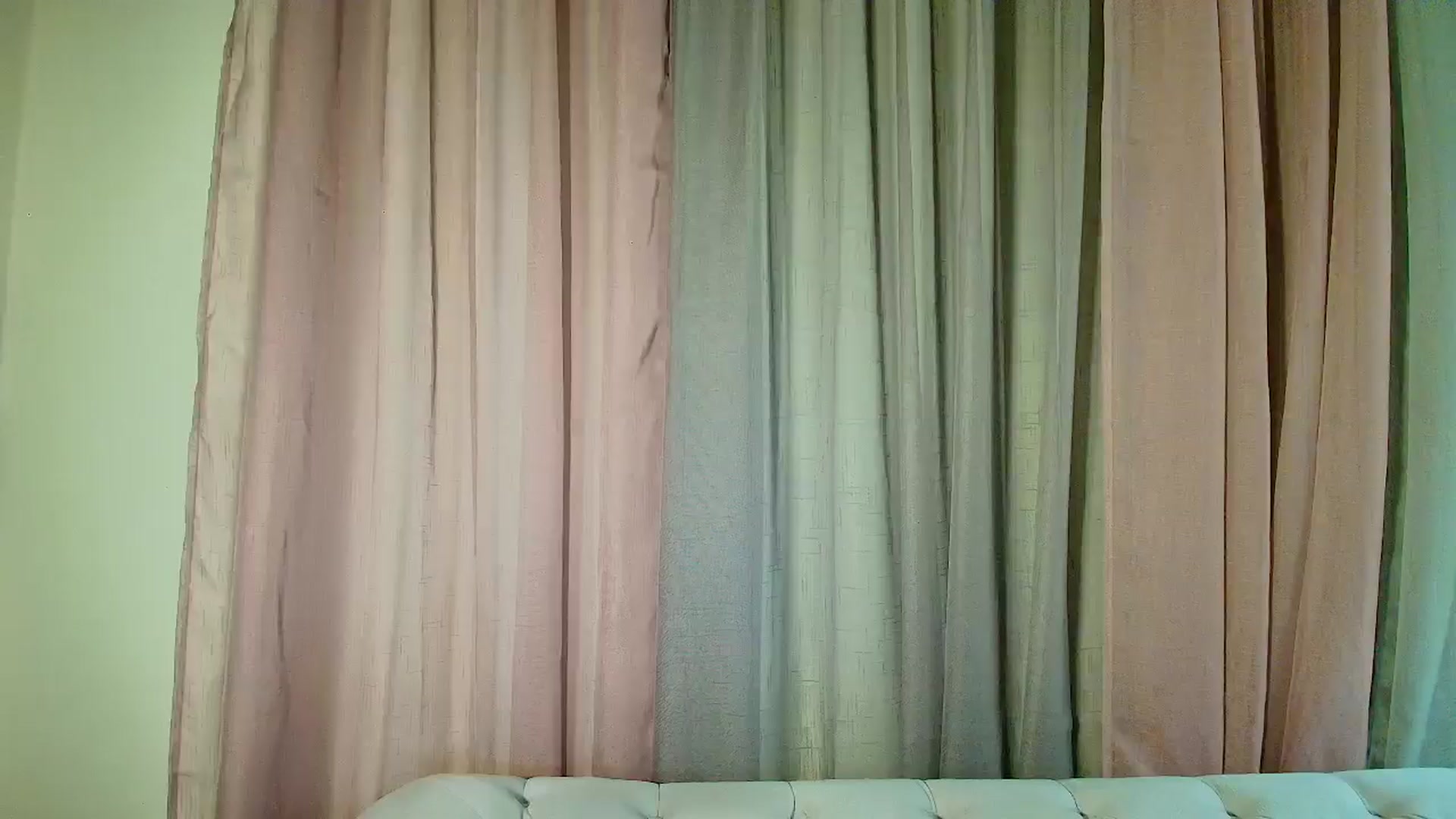Gallery image thumbnail from Aarte_miss's myfreecams stream on, 09/04/2025, 24:02 image 13 of 20