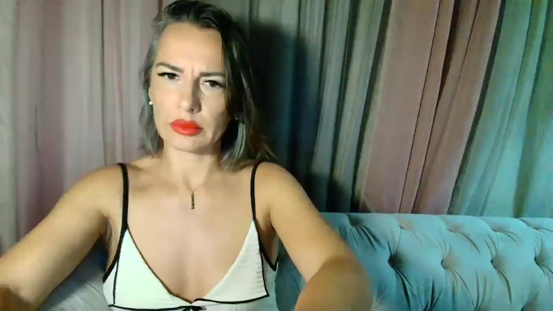Gallery image thumbnail from Aarte_miss's myfreecams stream on, 09/11/2025, 23:33 image 16 of 20