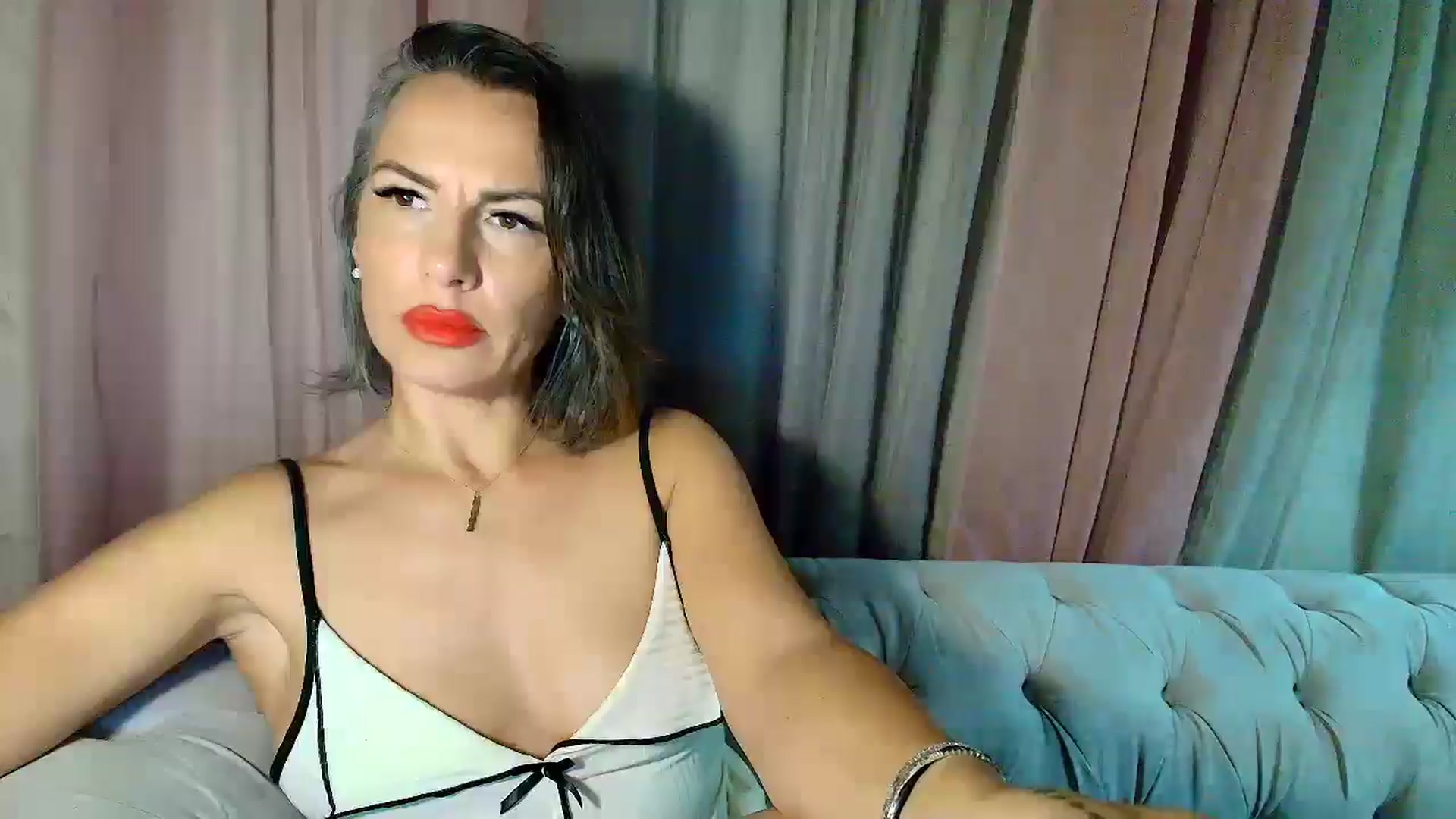 Gallery image thumbnail from Aarte_miss's myfreecams stream on, 09/12/2025, 24:26 image 13 of 20