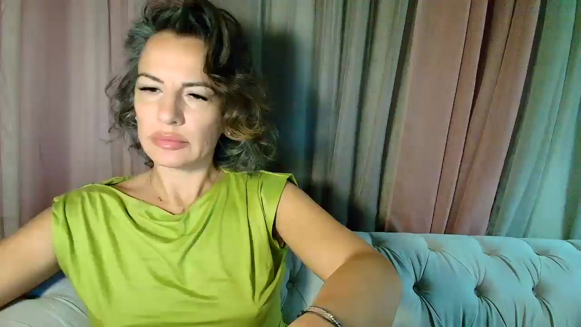 Gallery image thumbnail from Aarte_miss's myfreecams stream on, 09/14/2025, 24:29 image 1 of 20