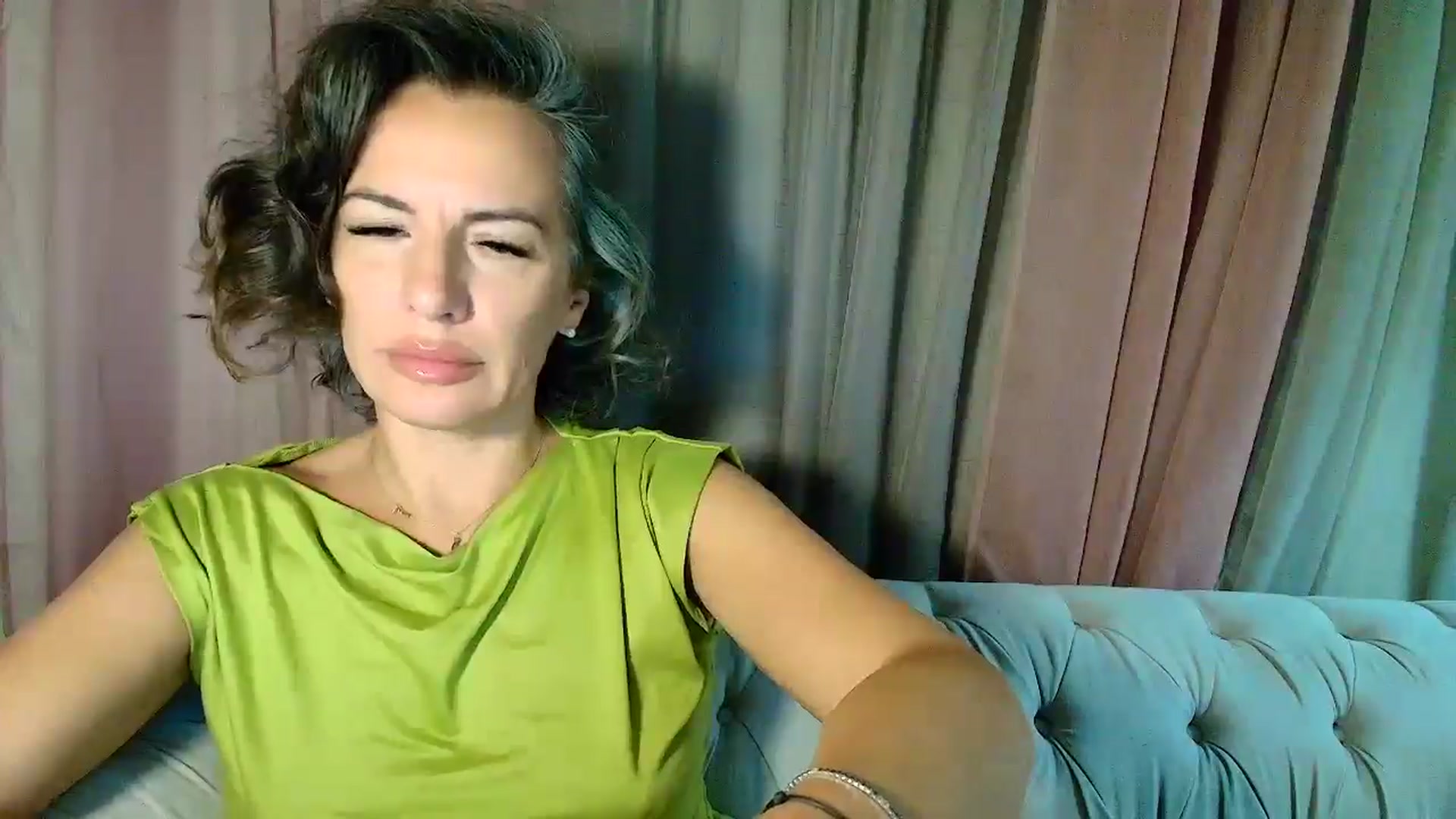Gallery image thumbnail from Aarte_miss's myfreecams stream on, 09/14/2025, 24:29 image 7 of 20