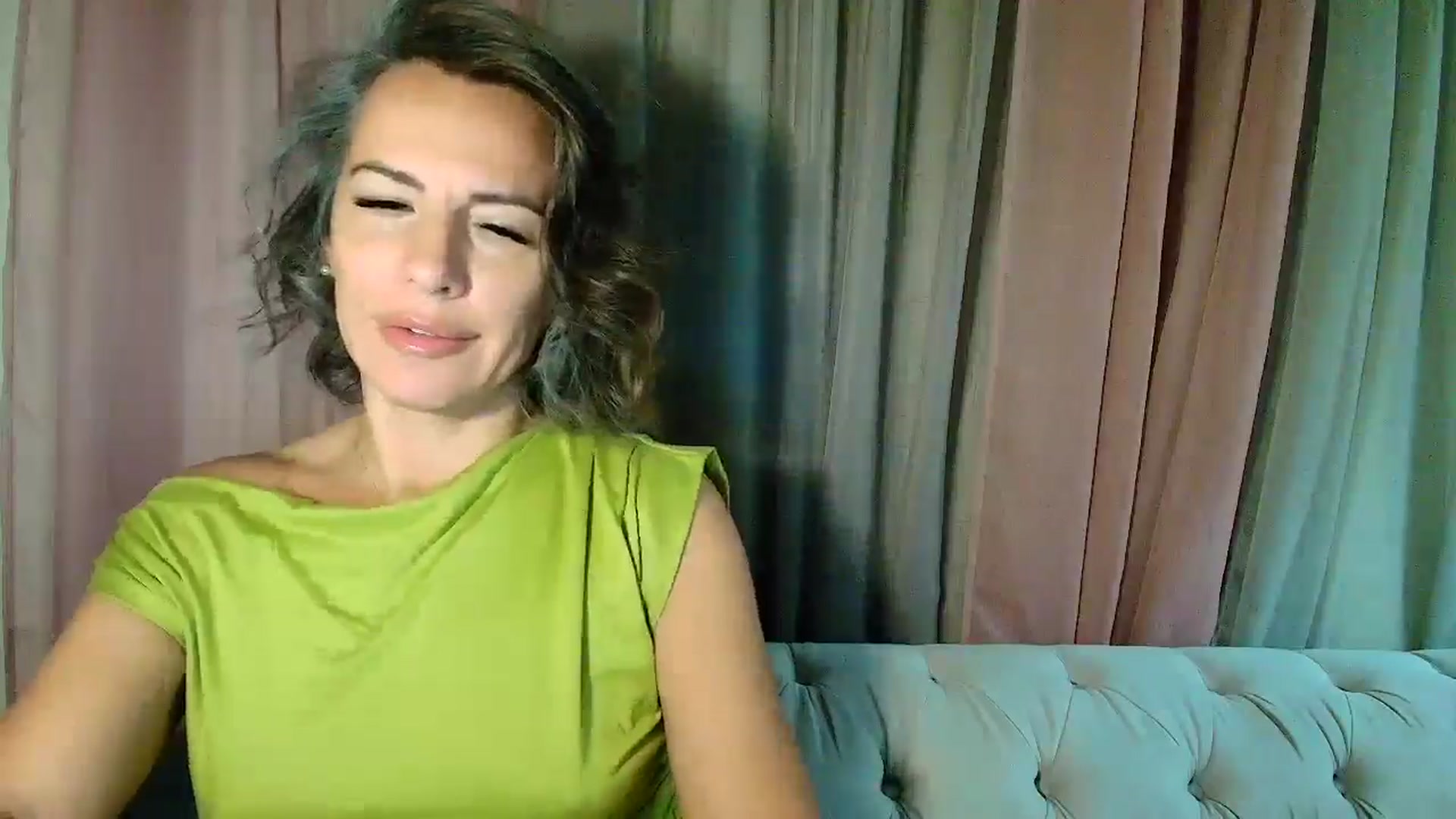 Gallery image thumbnail from Aarte_miss's myfreecams stream on, 09/14/2025, 01:10 image 11 of 20