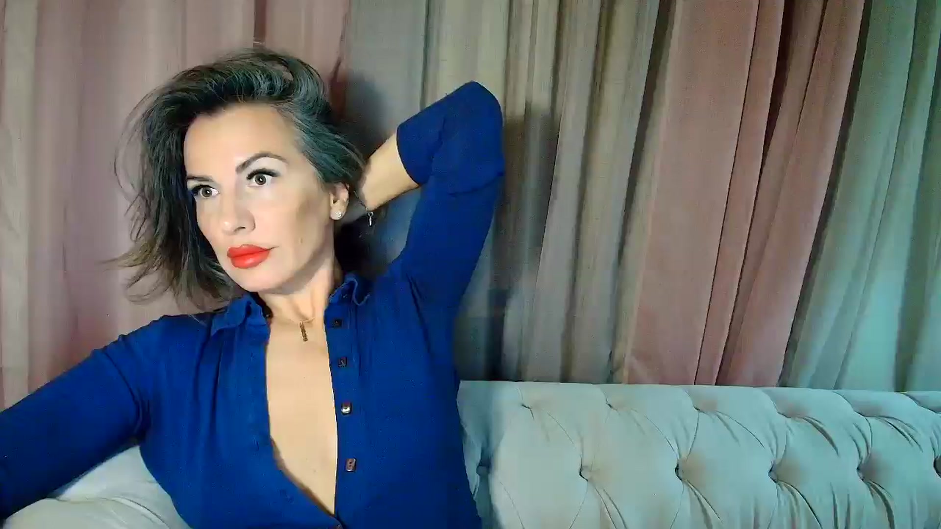 Gallery image thumbnail from Aarte_miss's myfreecams stream on, 09/15/2025, 23:36 image 5 of 20