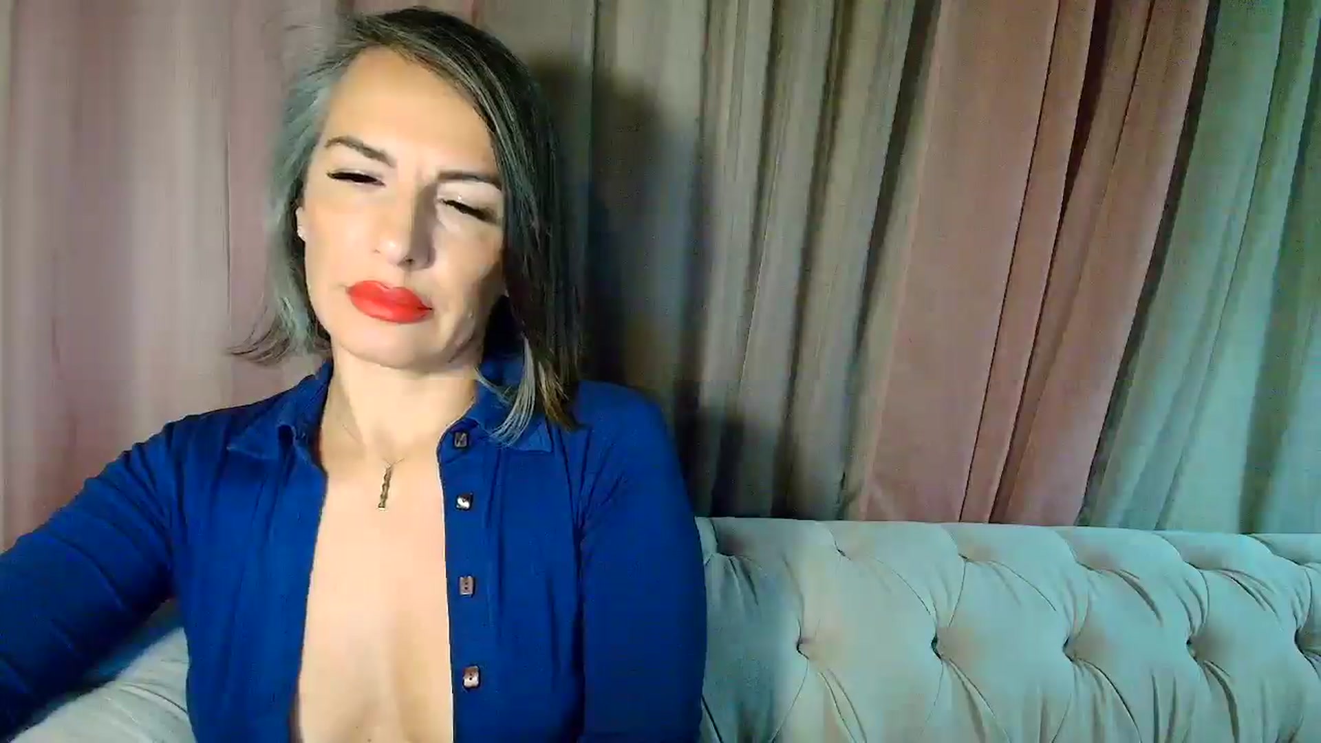 Gallery image thumbnail from Aarte_miss's myfreecams stream on, 09/15/2025, 23:36 image 19 of 20