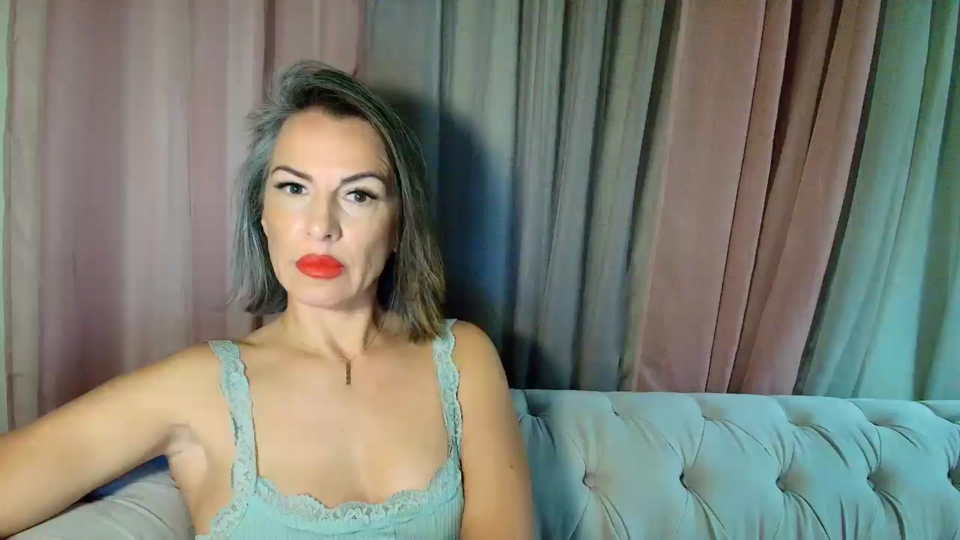 Gallery image thumbnail from Aarte_miss's myfreecams stream on, 09/20/2025, 04:00 image 6 of 20