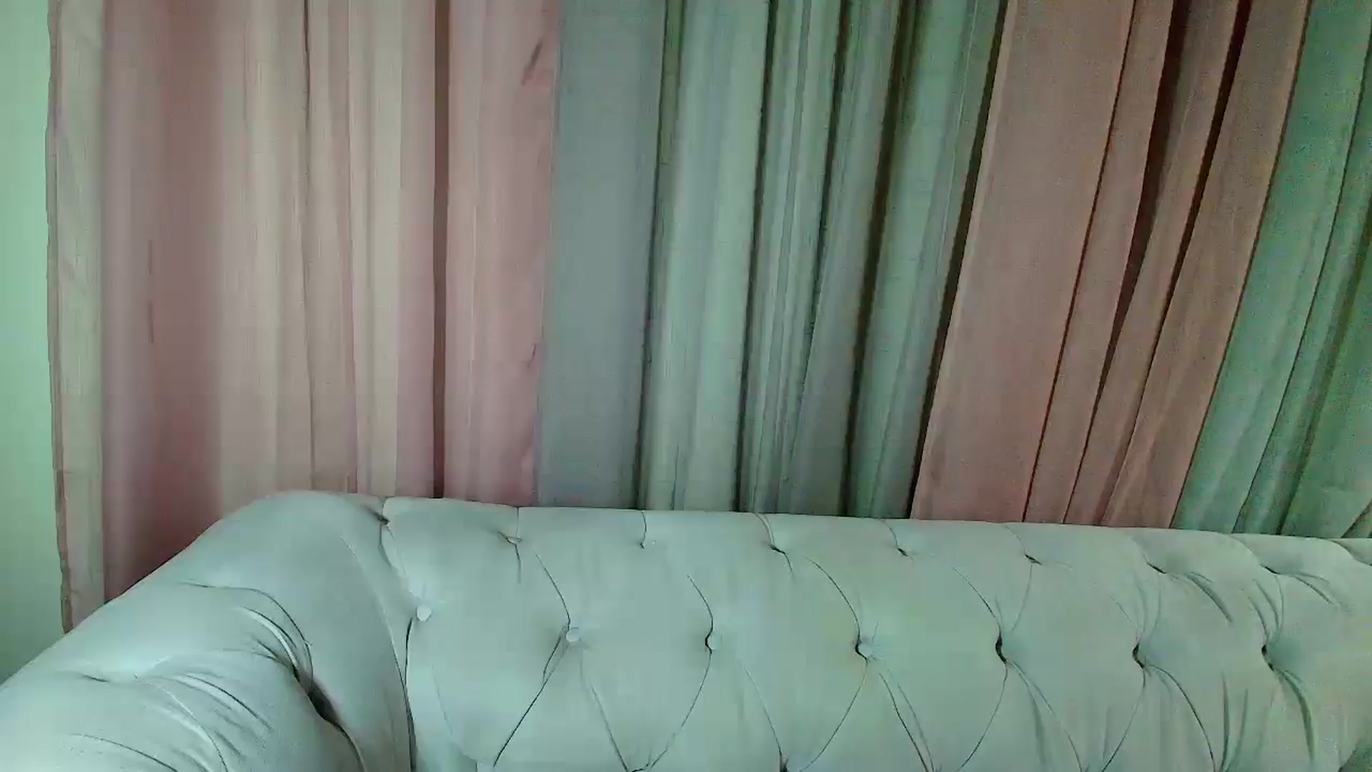 Gallery image thumbnail from Aarte_miss's myfreecams stream on, 09/29/2025, 24:25 image 5 of 20