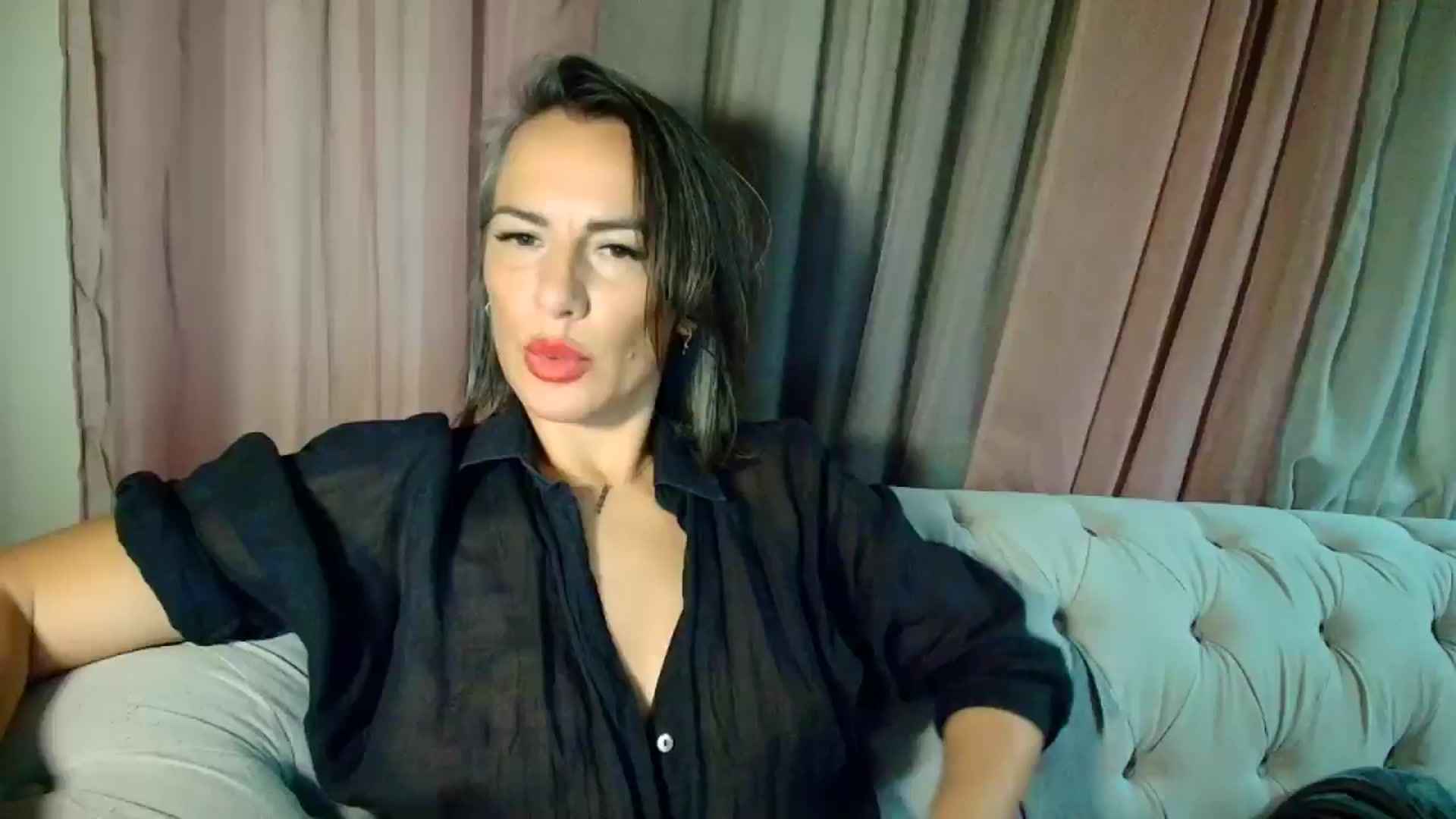Gallery image thumbnail from Aarte_miss's myfreecams stream on, 10/11/2025, 23:20 image 1 of 20