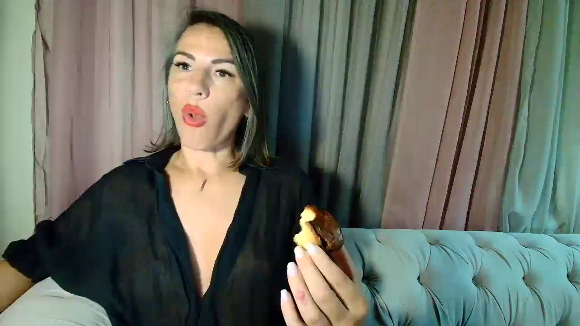 Gallery image thumbnail from Aarte_miss's myfreecams stream on, 10/11/2025, 23:20 image 12 of 20