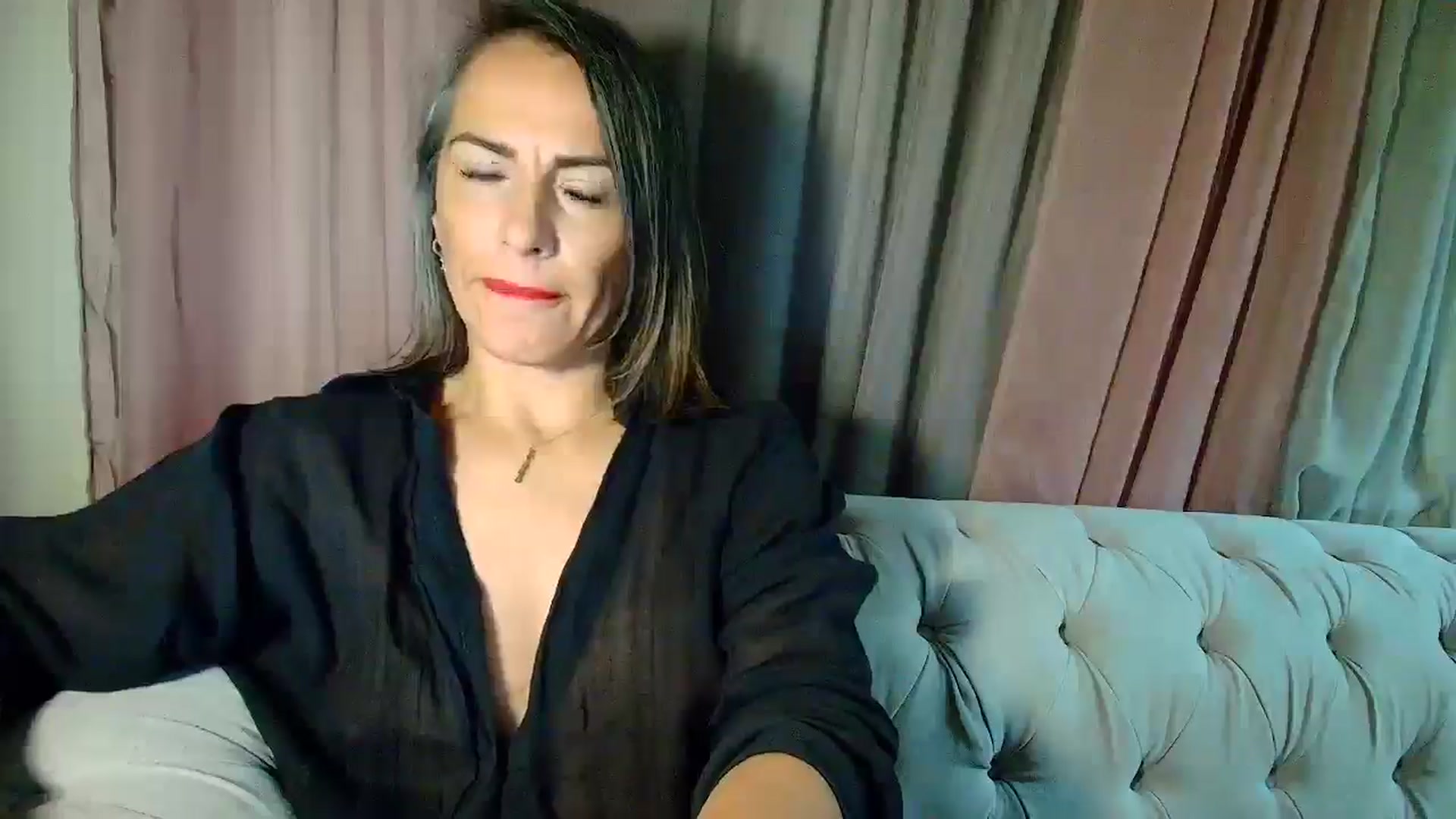 Gallery image thumbnail from Aarte_miss's myfreecams stream on, 10/12/2025, 24:00 image 2 of 20