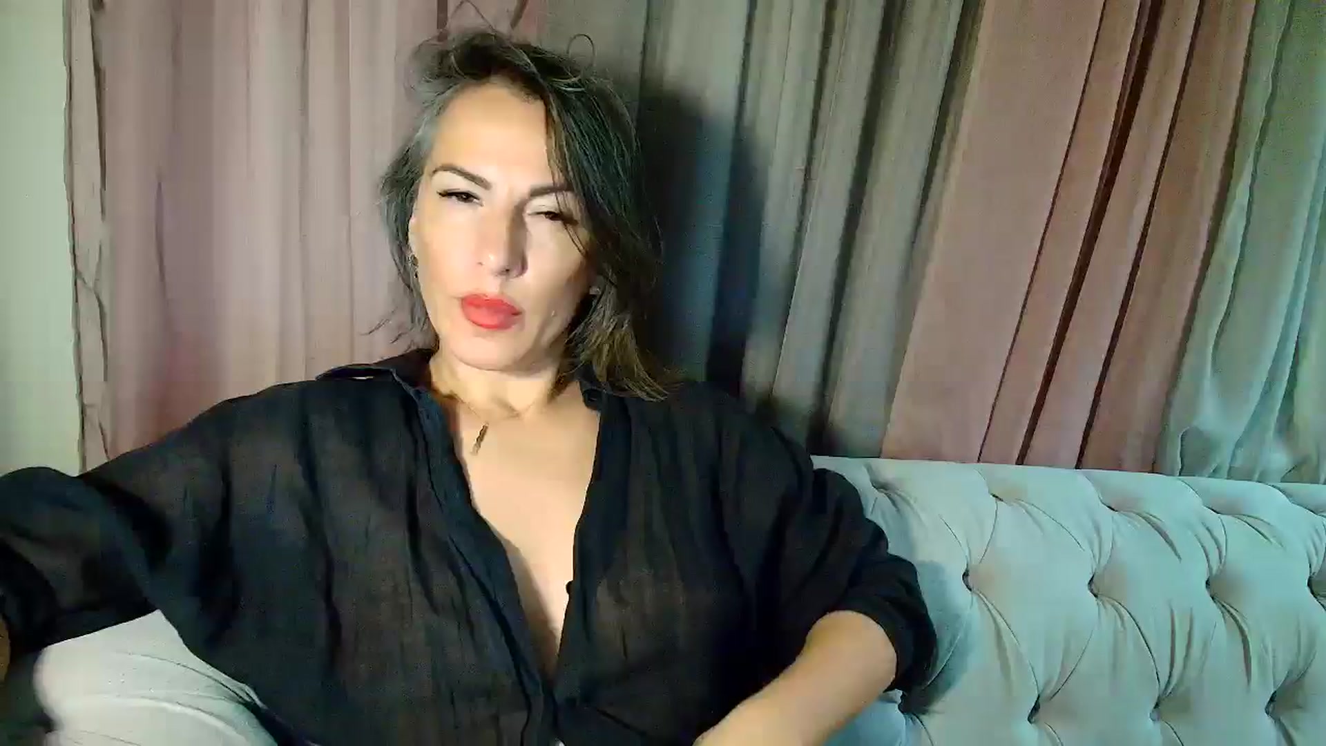 Gallery image thumbnail from Aarte_miss's myfreecams stream on, 10/12/2025, 24:00 image 6 of 20