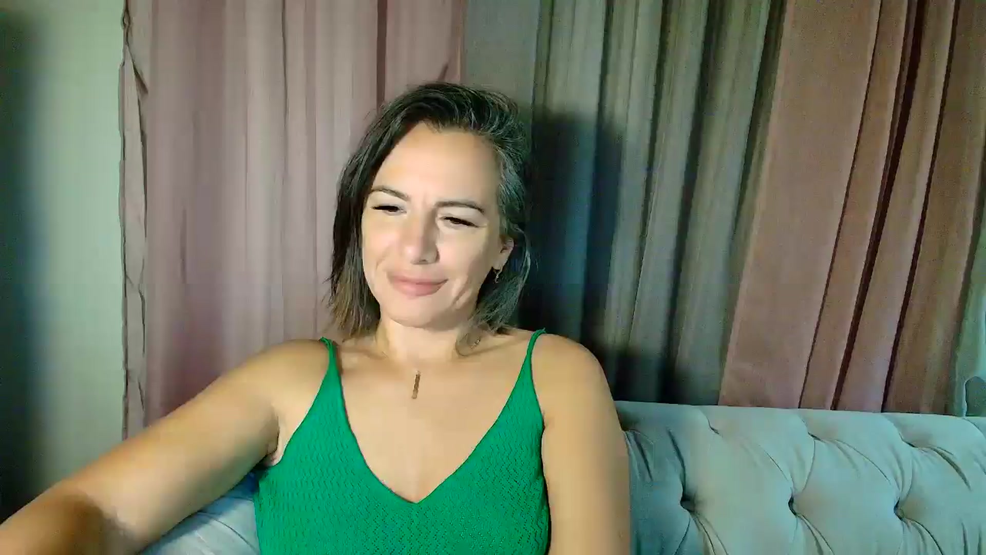 Gallery image thumbnail from Aarte_miss's myfreecams stream on, 10/13/2025, 01:51 image 16 of 20