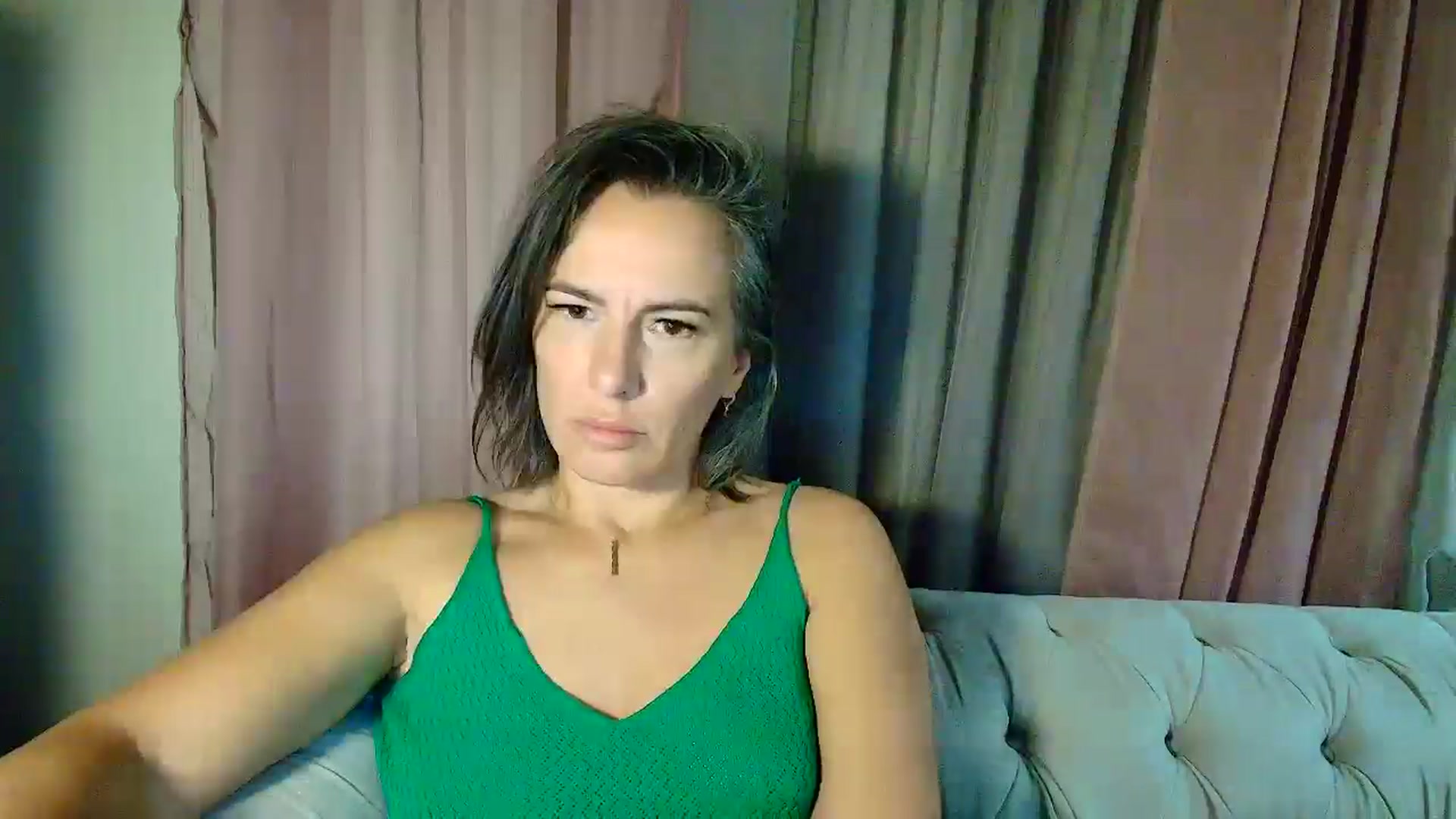 Gallery image thumbnail from Aarte_miss's myfreecams stream on, 10/13/2025, 01:51 image 6 of 20