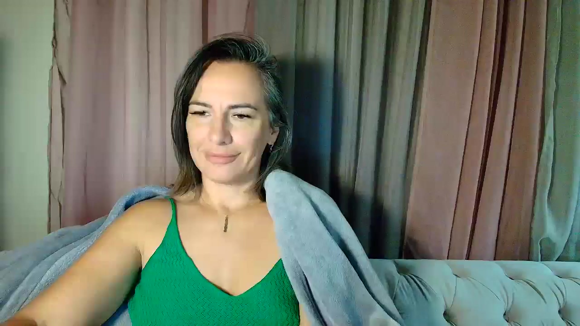 Gallery image thumbnail from Aarte_miss's myfreecams stream on, 10/13/2025, 03:10 image 14 of 20