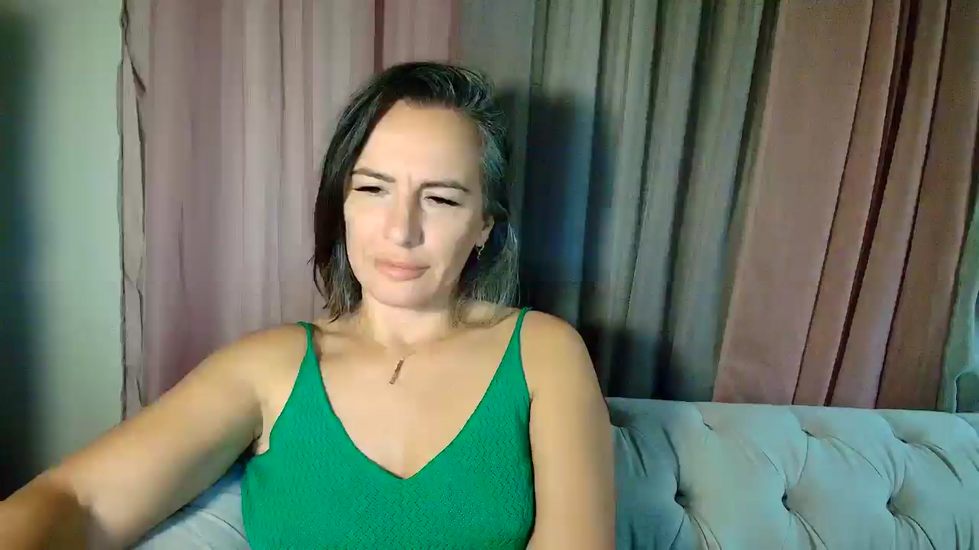 Gallery image thumbnail from Aarte_miss's myfreecams stream on, 10/13/2025, 03:10 image 2 of 20