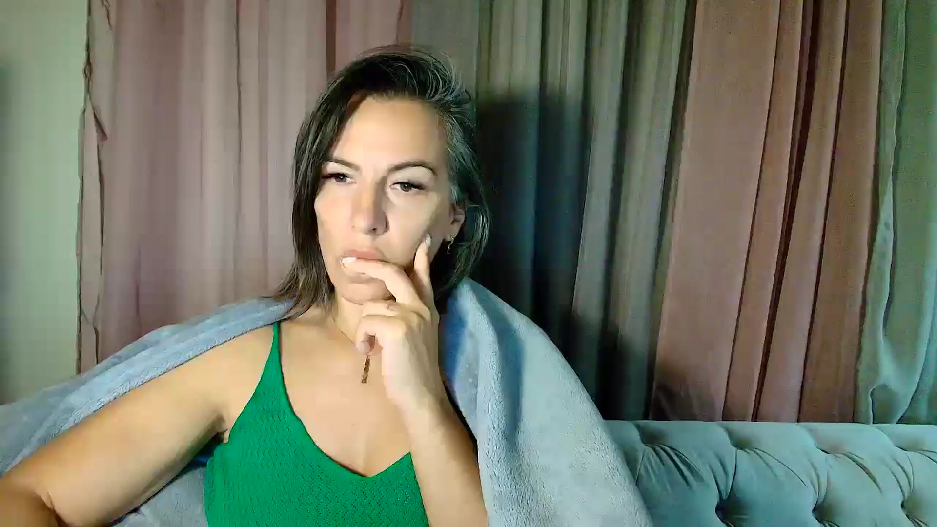 Gallery image thumbnail from Aarte_miss's myfreecams stream on, 10/13/2025, 03:10 image 13 of 20