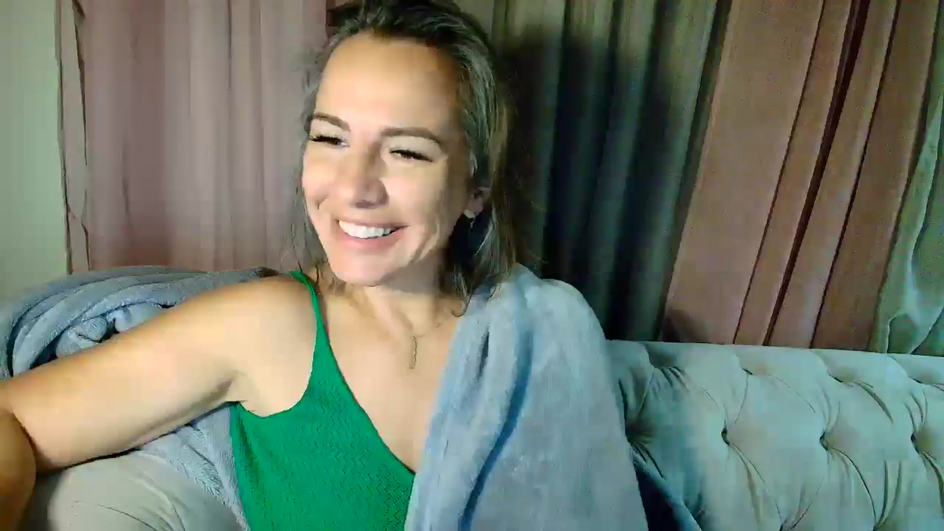 Gallery image thumbnail from Aarte_miss's myfreecams stream on, 10/13/2025, 03:10 image 20 of 20