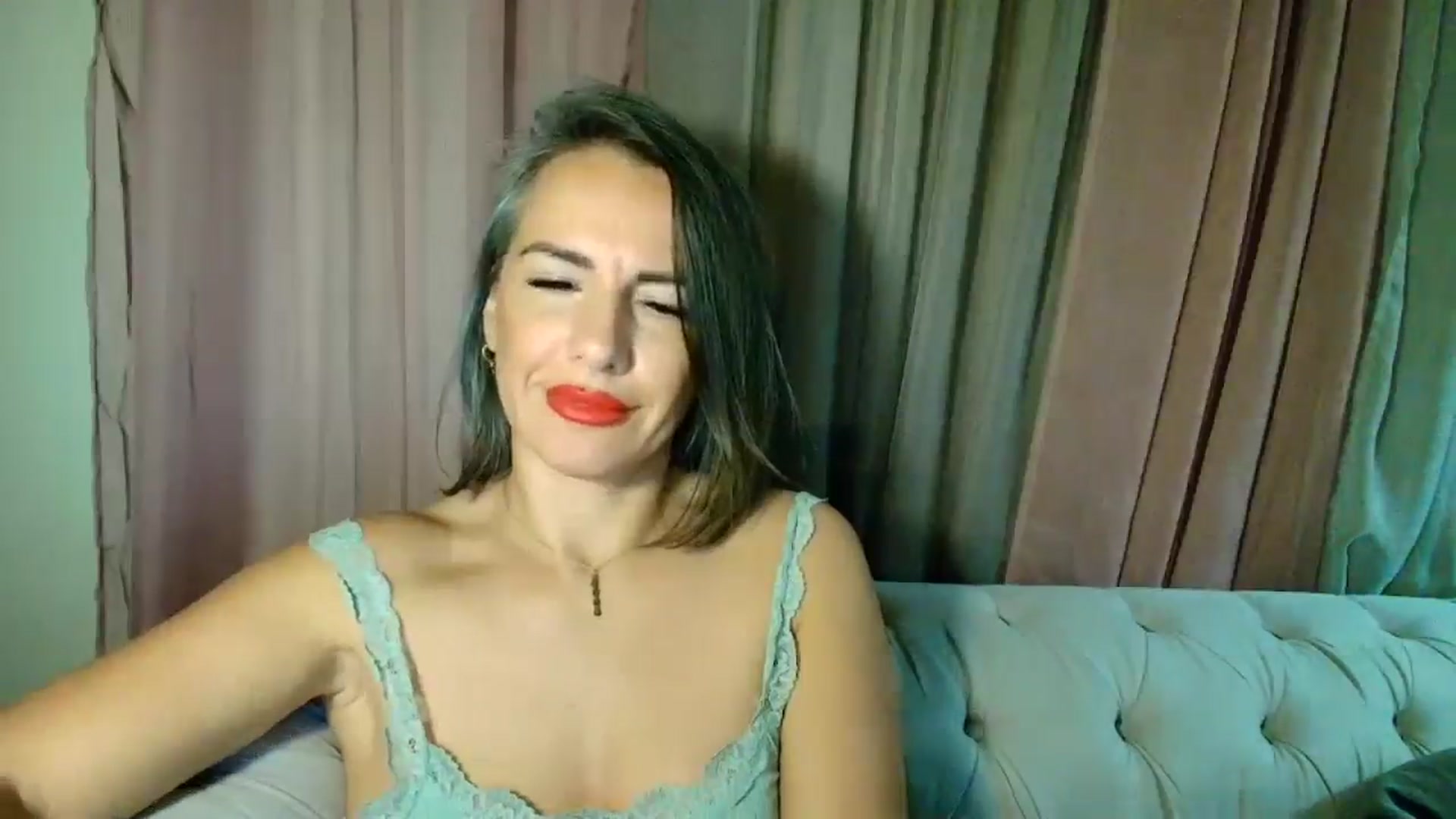 Gallery image thumbnail from Aarte_miss's myfreecams stream on, 10/14/2025, 24:40 image 2 of 20