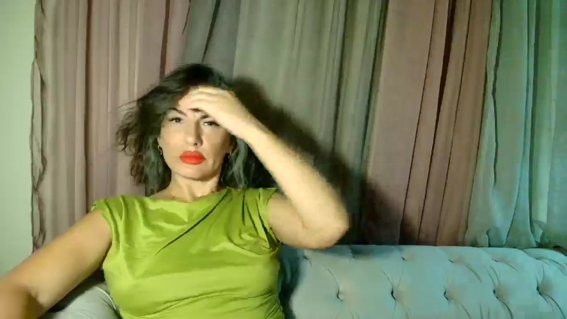 Gallery image thumbnail from Aarte_miss's myfreecams stream on, 10/18/2025, 24:03 image 20 of 20