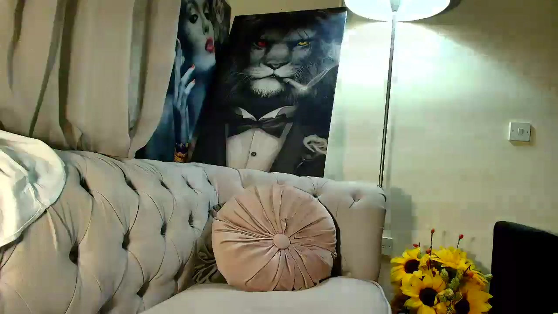 Gallery image thumbnail from Aarte_miss's myfreecams stream on, 10/26/2025, 03:08 image 13 of 20