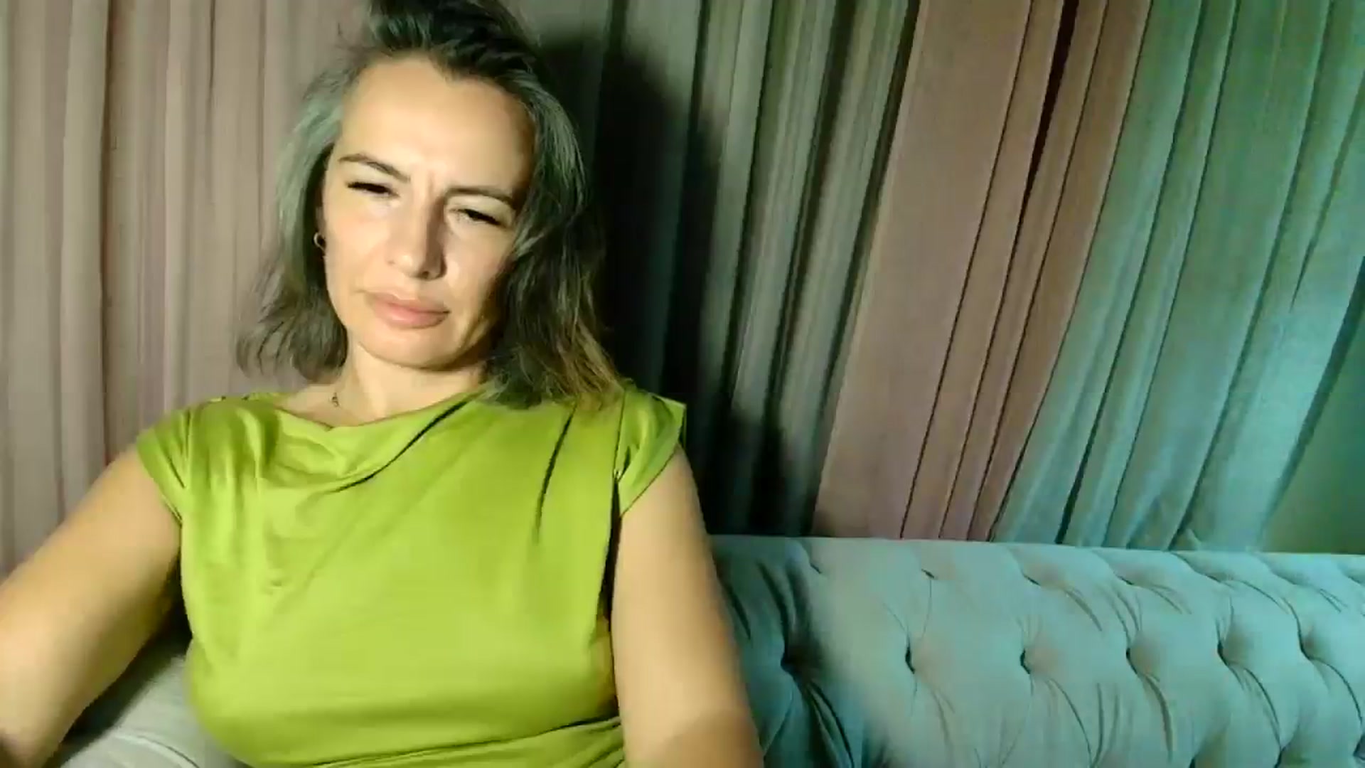 Gallery image thumbnail from Aarte_miss's myfreecams stream on, 11/06/2025, 24:00 image 9 of 20
