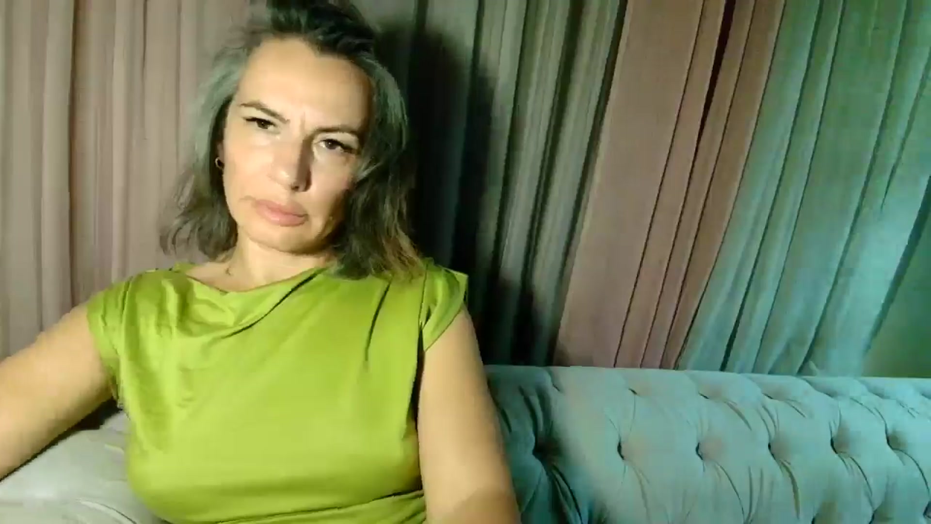 Gallery image thumbnail from Aarte_miss's myfreecams stream on, 11/06/2025, 24:00 image 10 of 20
