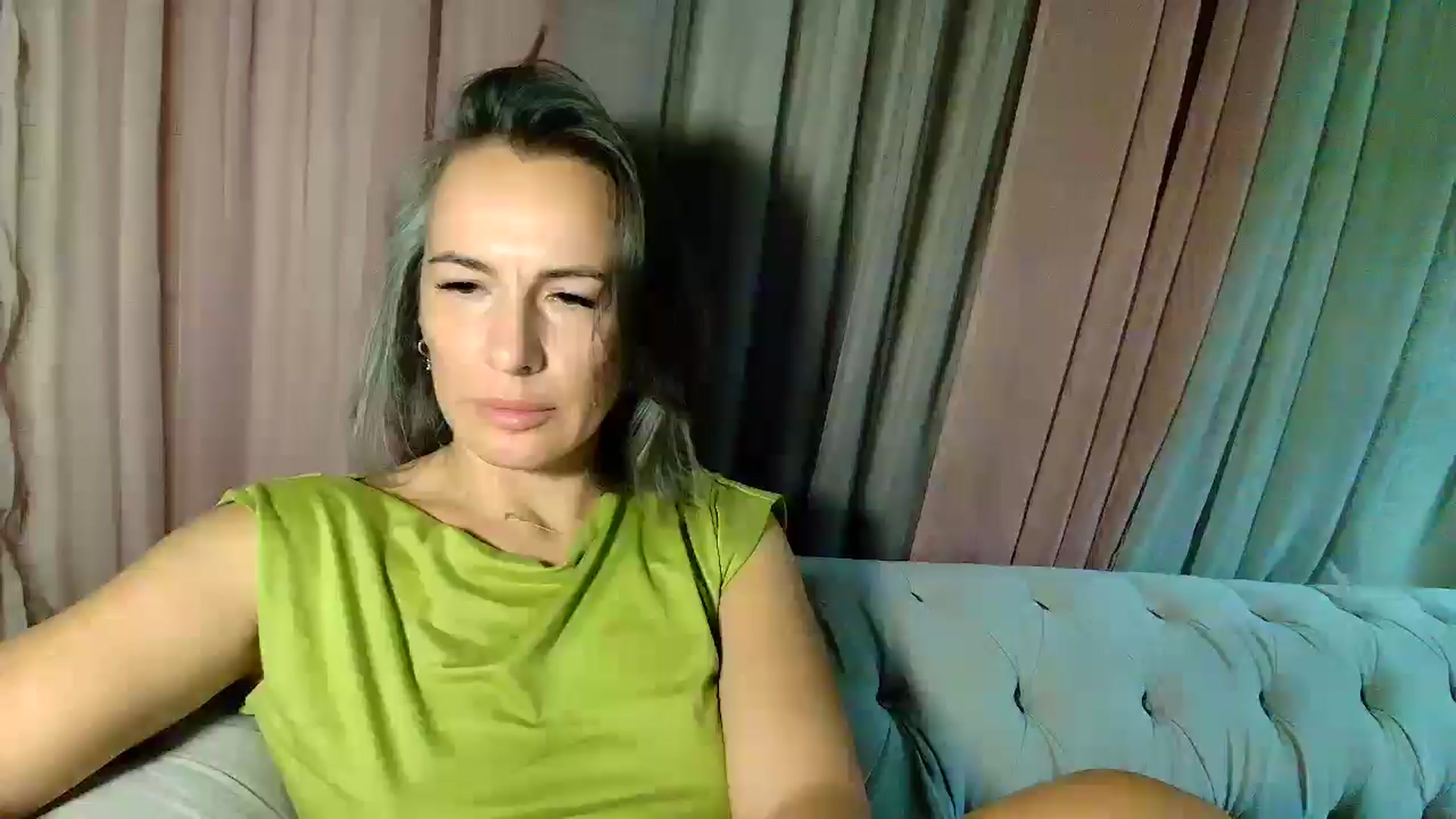 Gallery image thumbnail from Aarte_miss's myfreecams stream on, 11/06/2025, 01:40 image 20 of 20
