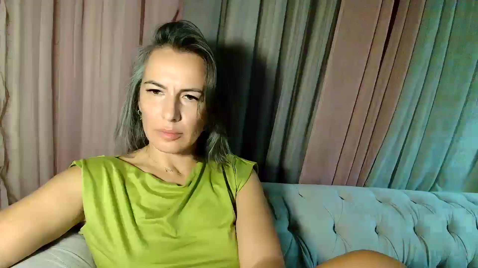Gallery image thumbnail from Aarte_miss's myfreecams stream on, 11/06/2025, 01:40 image 19 of 20