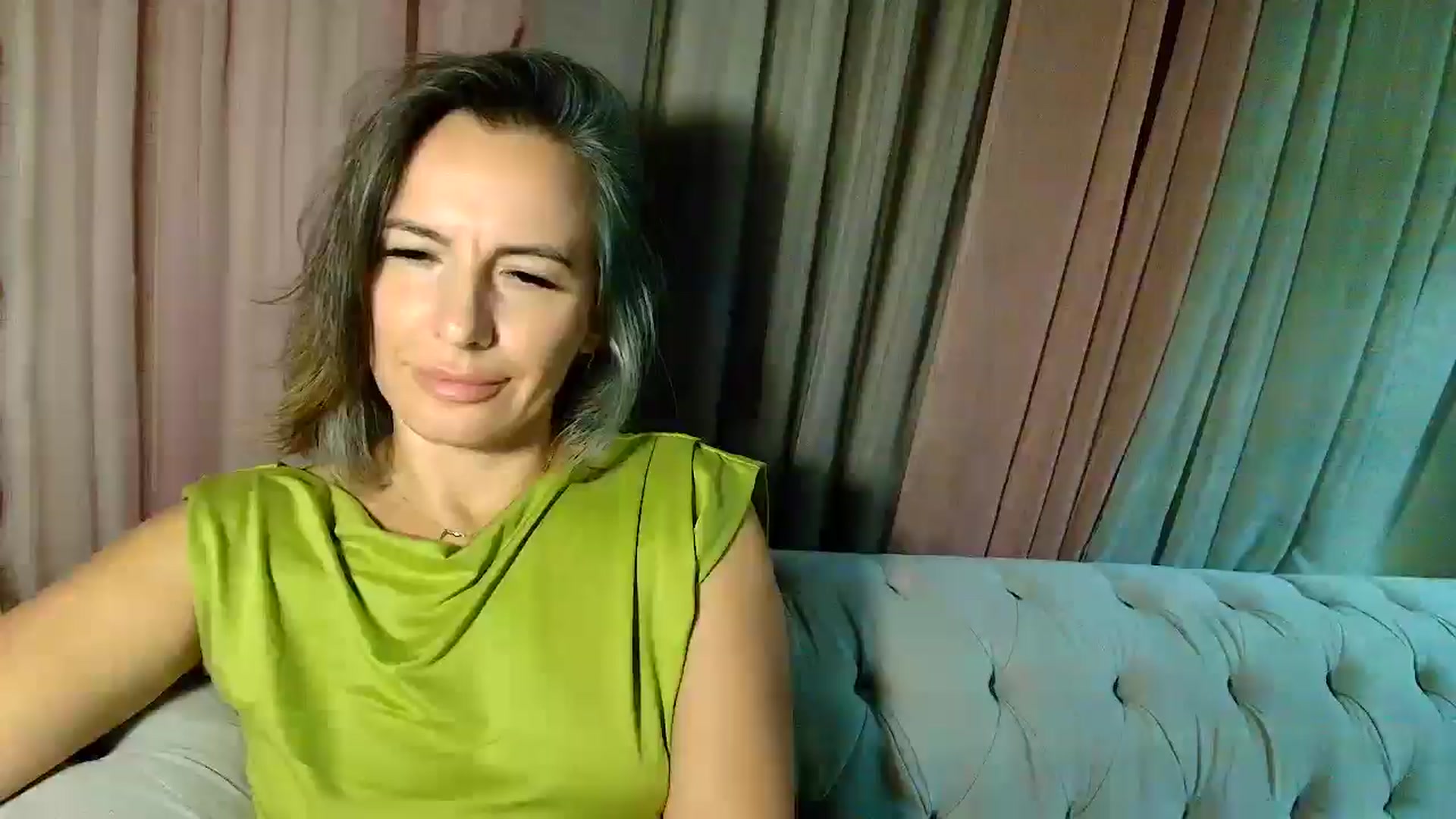 Gallery image thumbnail from Aarte_miss's myfreecams stream on, 11/06/2025, 02:35 image 9 of 20