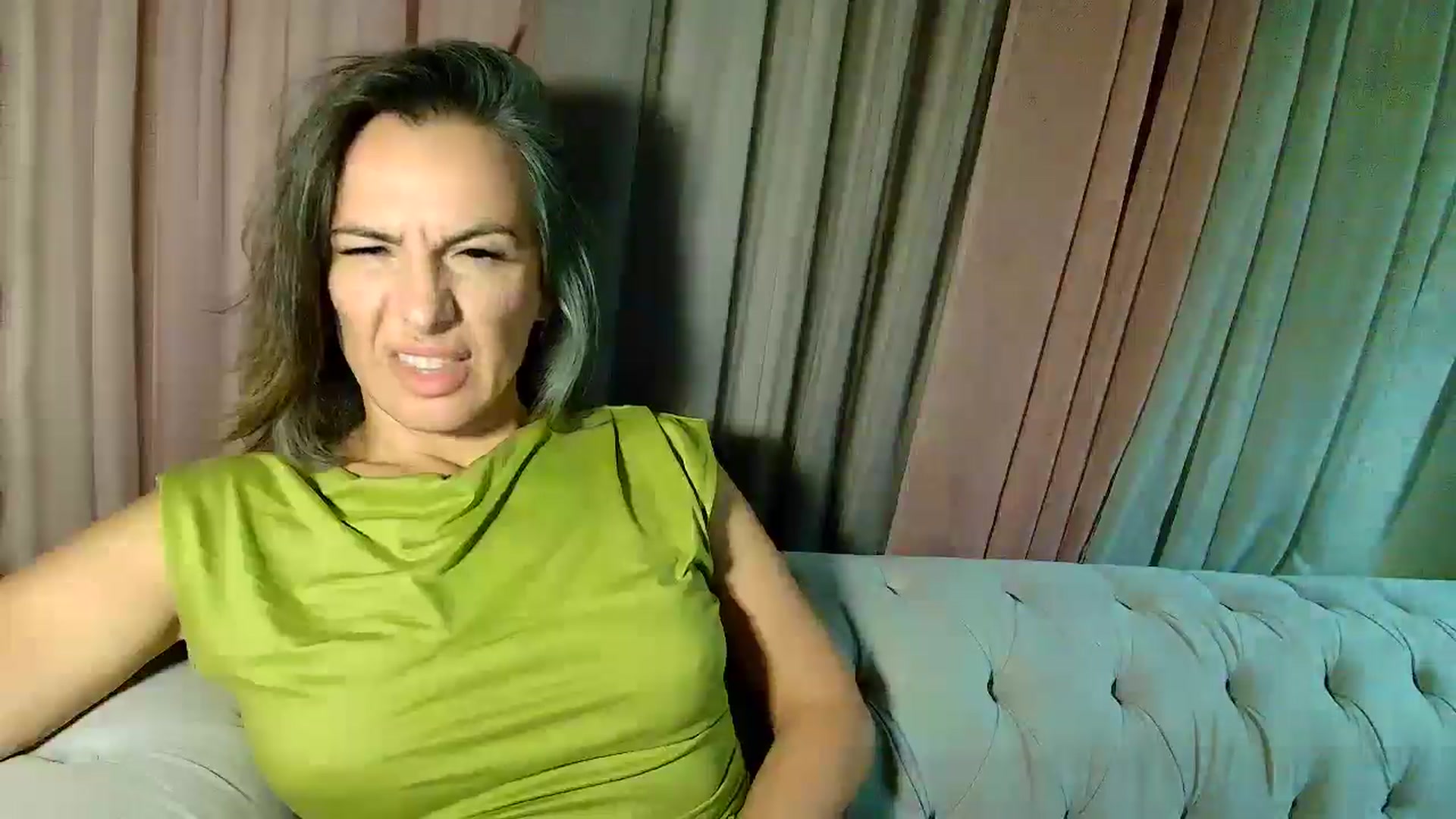 Gallery image thumbnail from Aarte_miss's myfreecams stream on, 11/06/2025, 02:35 image 8 of 20