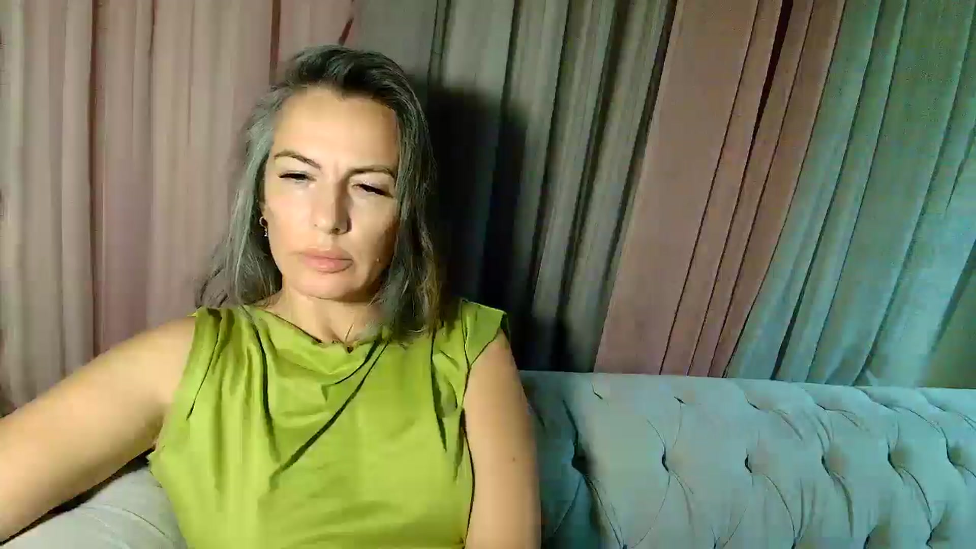 Gallery image thumbnail from Aarte_miss's myfreecams stream on, 11/06/2025, 02:35 image 18 of 20