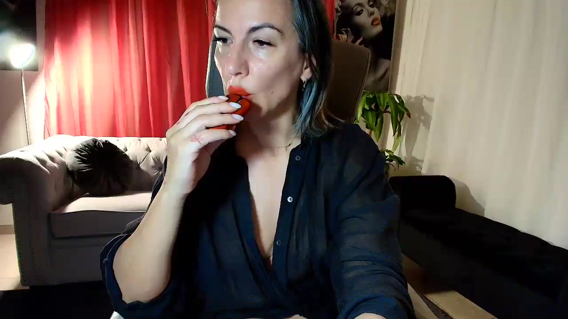 Gallery image thumbnail from Aarte_miss's myfreecams stream on, 11/07/2025, 02:37 image 2 of 20