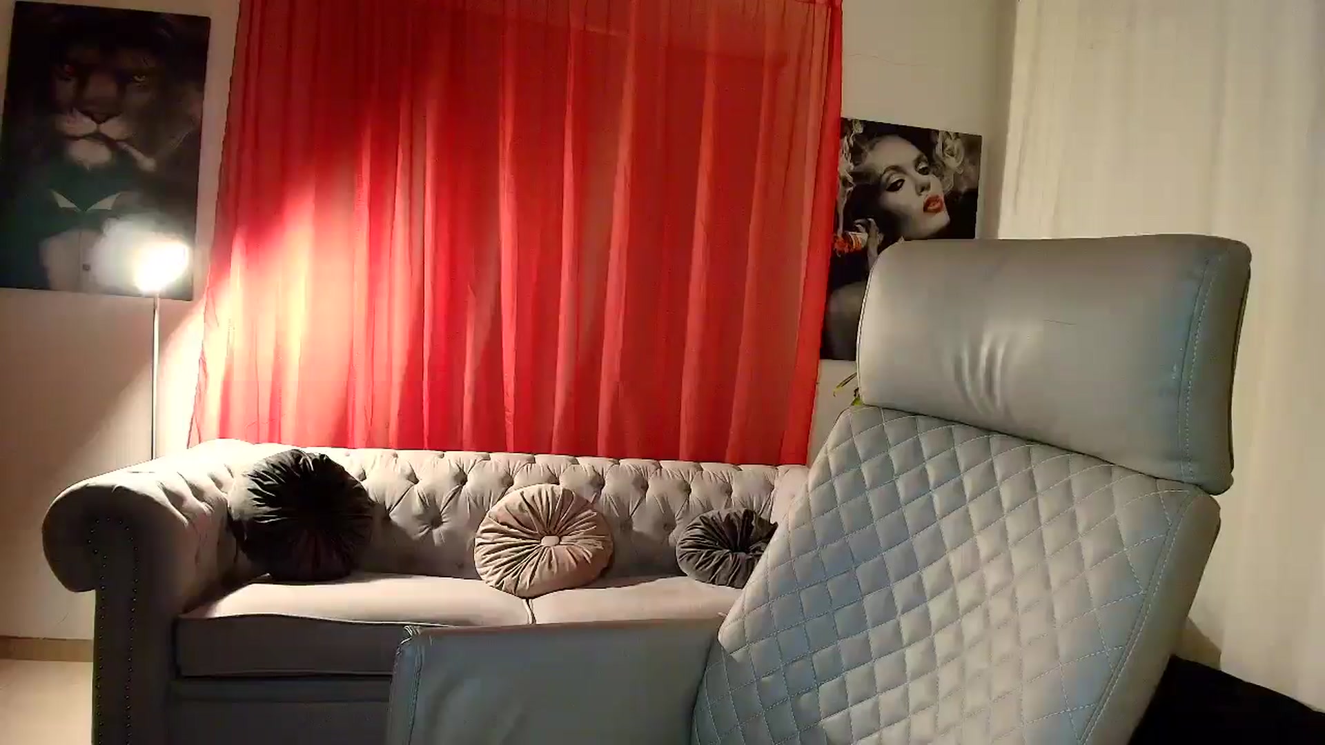Gallery image thumbnail from Aarte_miss's myfreecams stream on, 11/07/2025, 02:37 image 16 of 20
