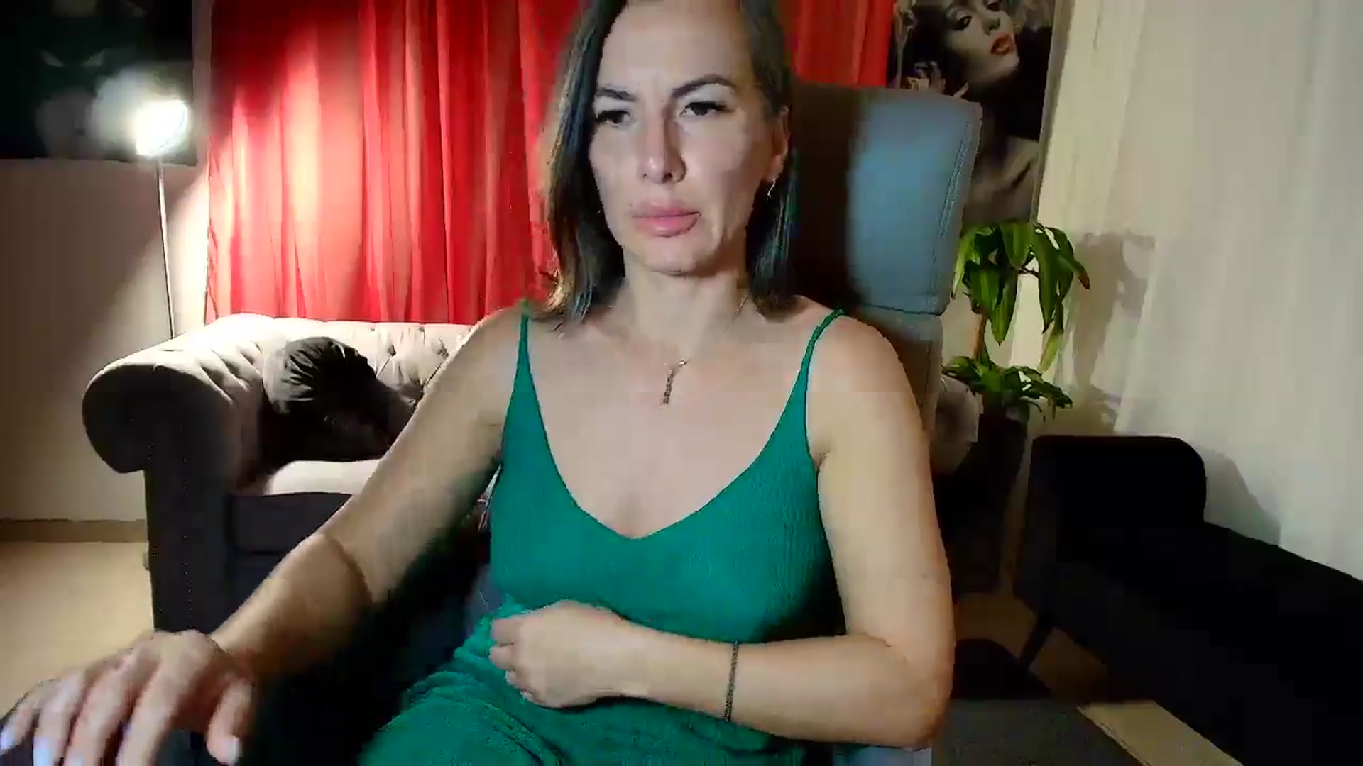 Gallery image thumbnail from Aarte_miss's myfreecams stream on, 11/08/2025, 20:43 image 10 of 20
