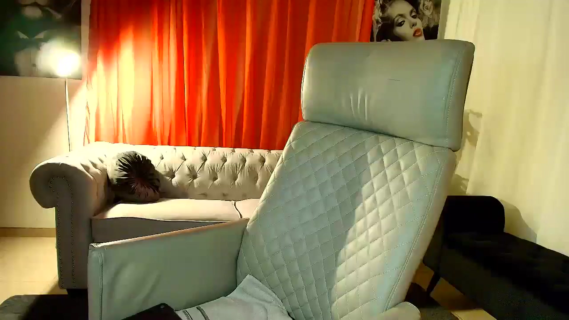 Gallery image thumbnail from Aarte_miss's myfreecams stream on, 11/08/2025, 21:33 image 7 of 20