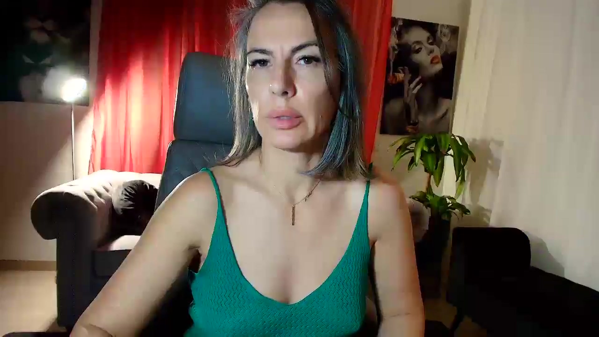 Gallery image thumbnail from Aarte_miss's myfreecams stream on, 11/08/2025, 23:02 image 14 of 20