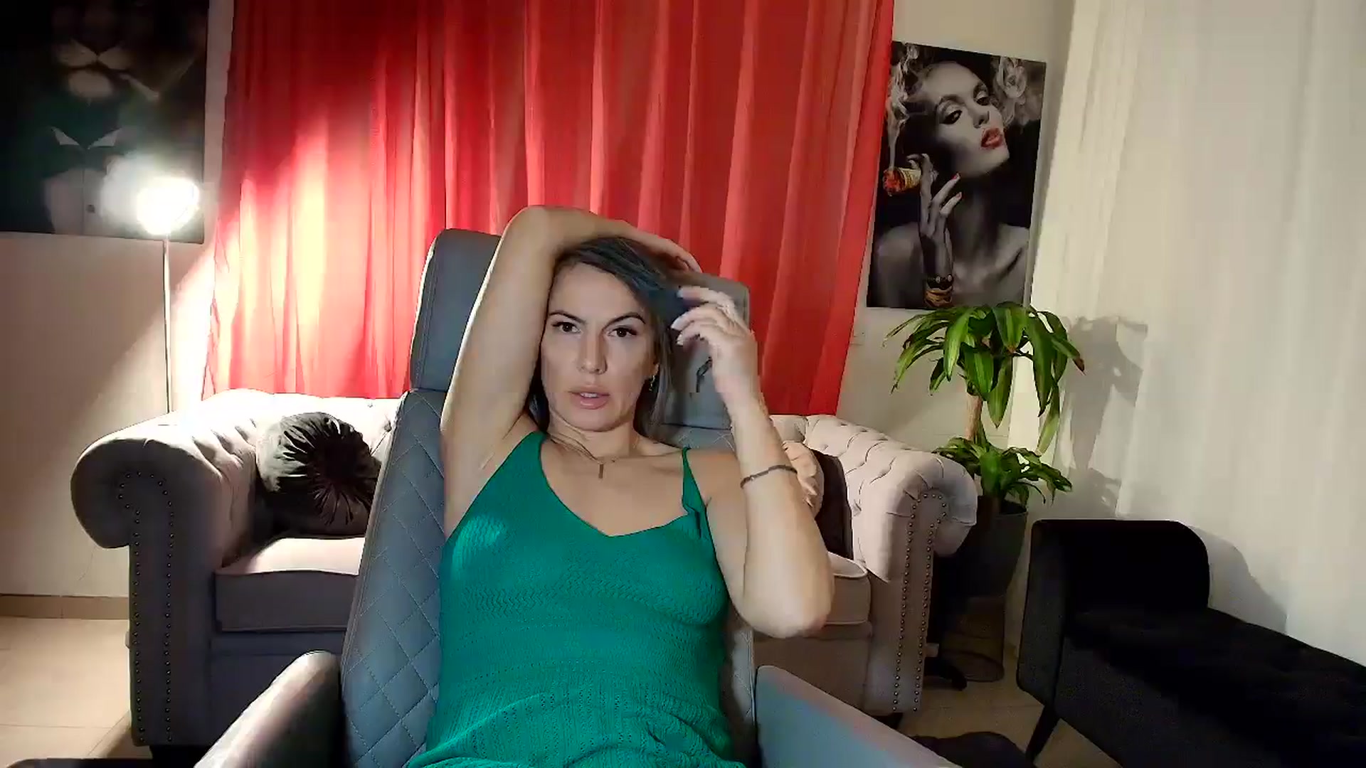 Gallery image thumbnail from Aarte_miss's myfreecams stream on, 11/08/2025, 23:02 image 11 of 20