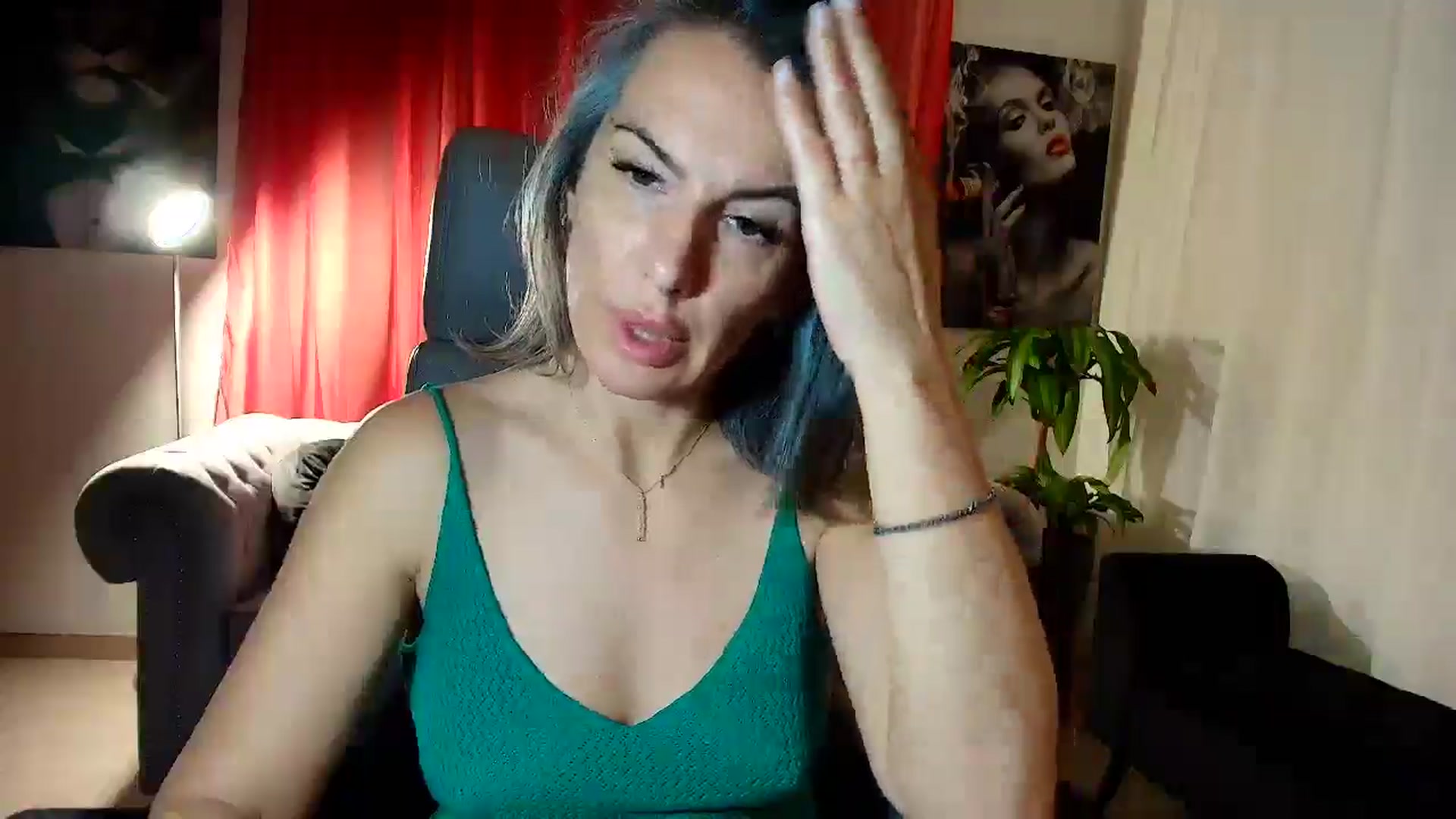 Gallery image thumbnail from Aarte_miss's myfreecams stream on, 11/08/2025, 23:02 image 16 of 20