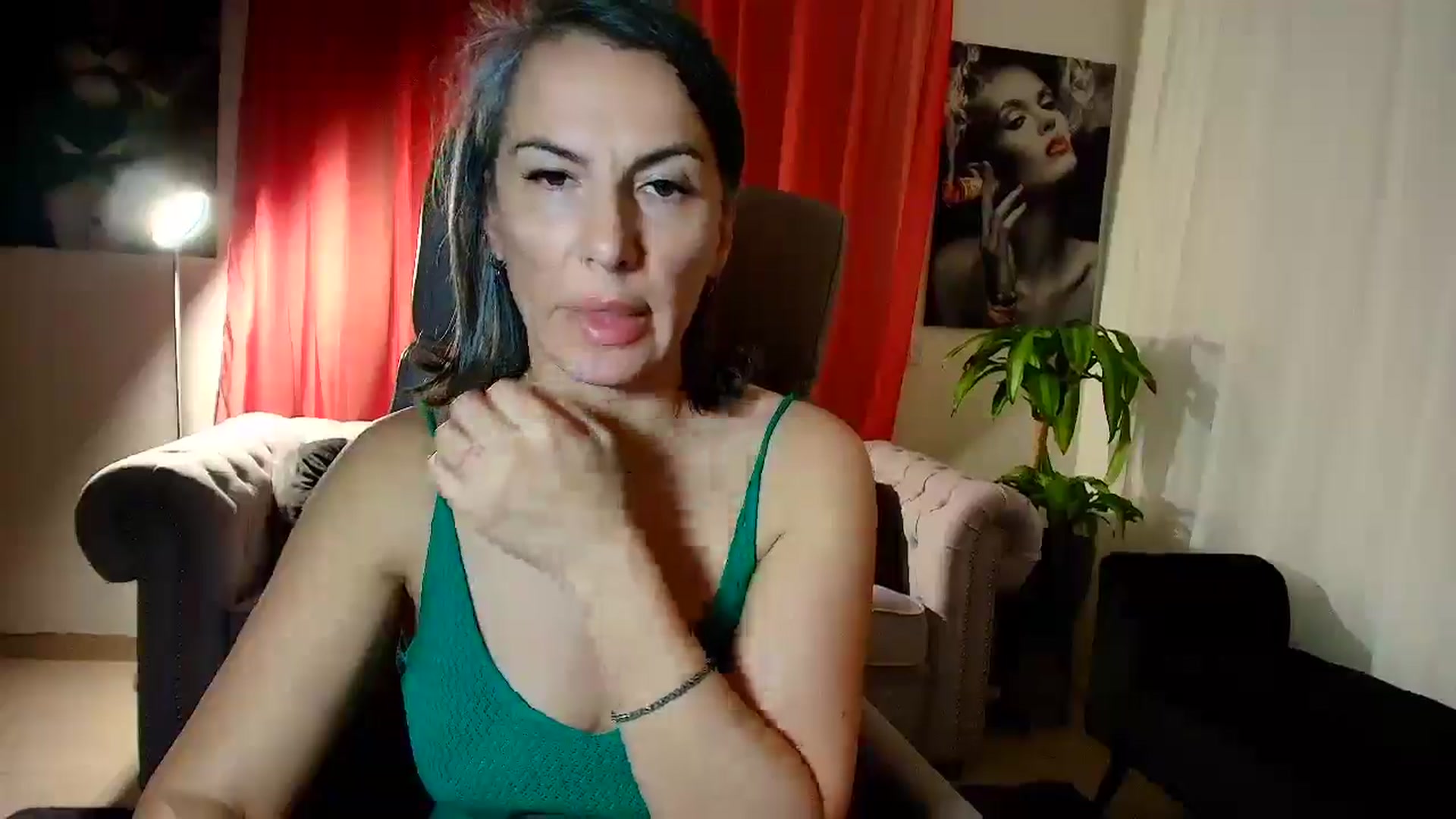 Gallery image thumbnail from Aarte_miss's myfreecams stream on, 11/08/2025, 23:02 image 12 of 20