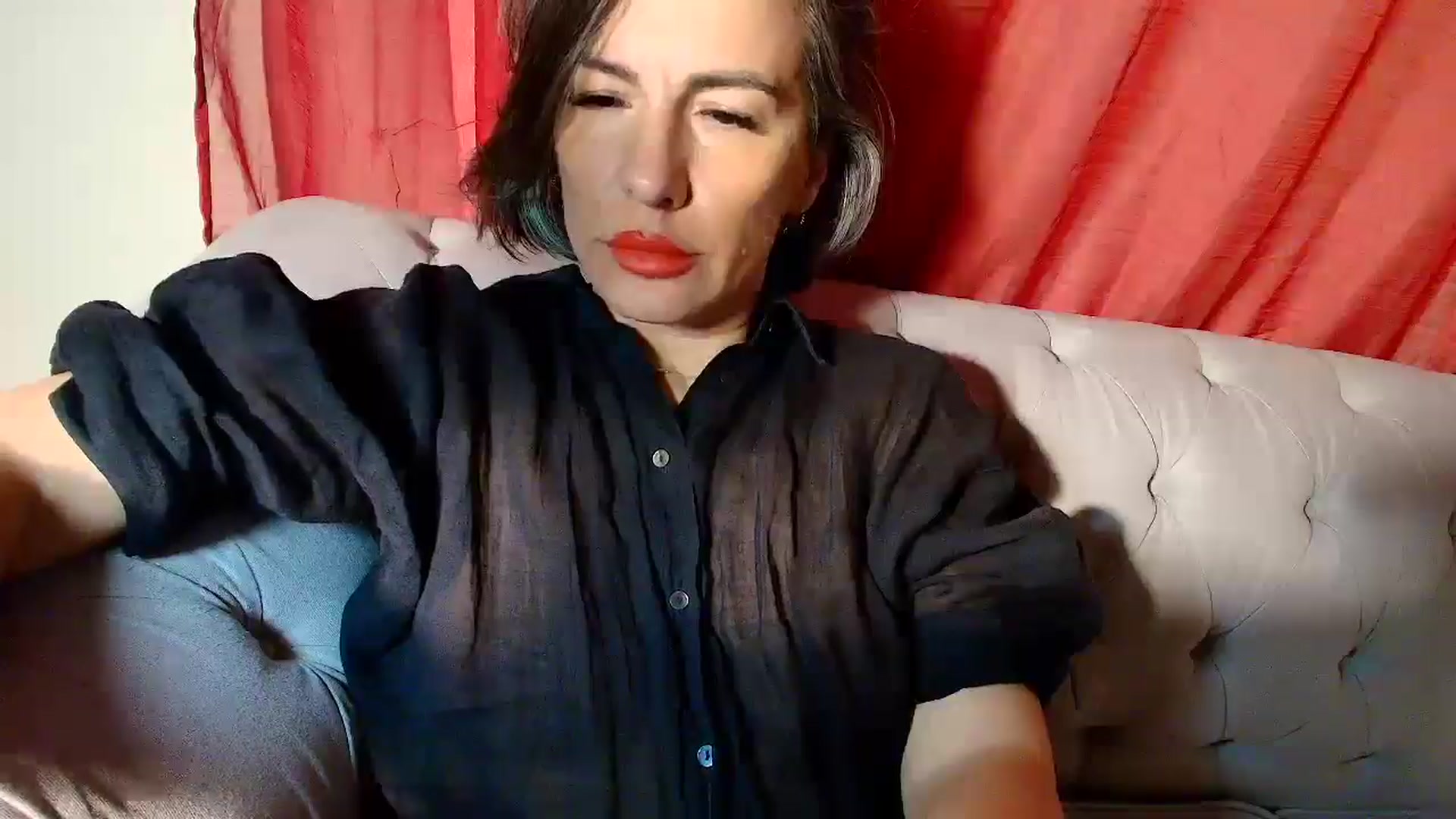 Gallery image thumbnail from Aarte_miss's myfreecams stream on, 12/22/2025, 06:33 image 15 of 20