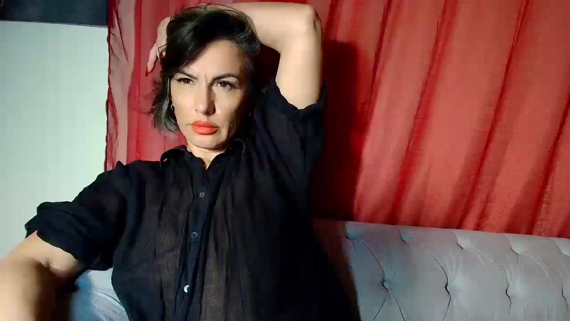Gallery image thumbnail from Aarte_miss's myfreecams stream on, 12/22/2025, 06:33 image 18 of 20