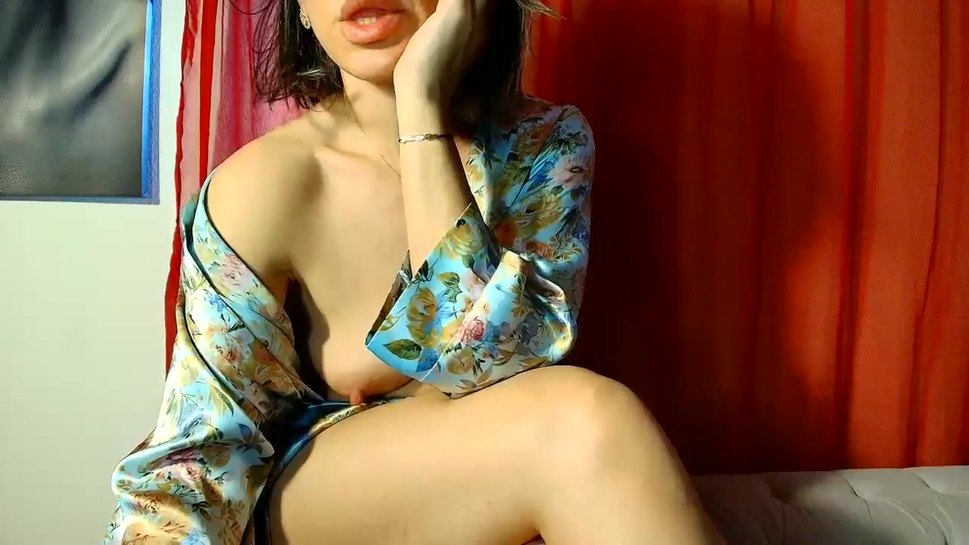 Gallery image thumbnail from Aarte_miss's myfreecams stream on, 03/12/2026, 12:23 image 12 of 20