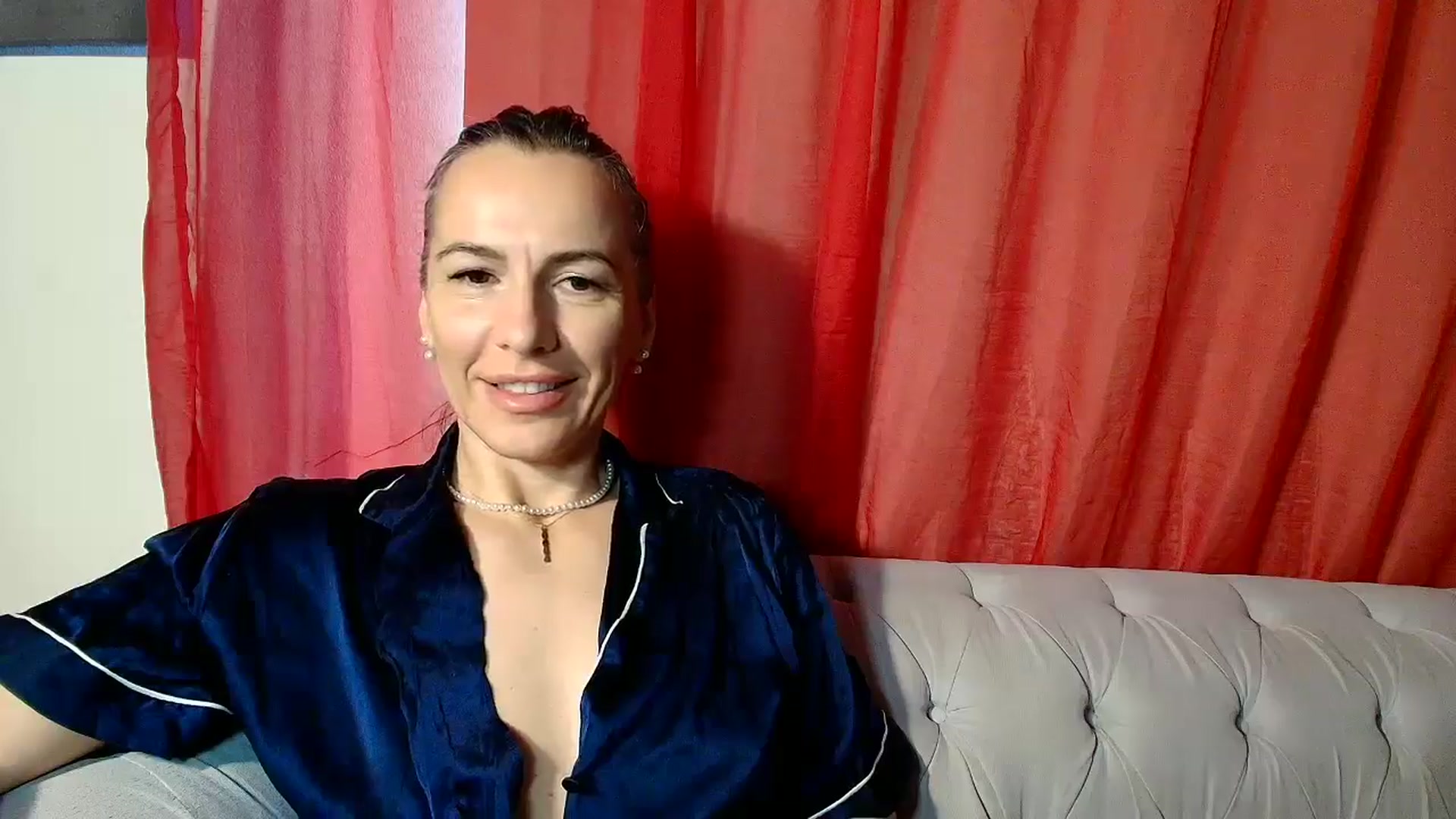 Gallery image thumbnail from Aarte_miss's myfreecams stream on, 03/16/2026, 12:07 image 10 of 20
