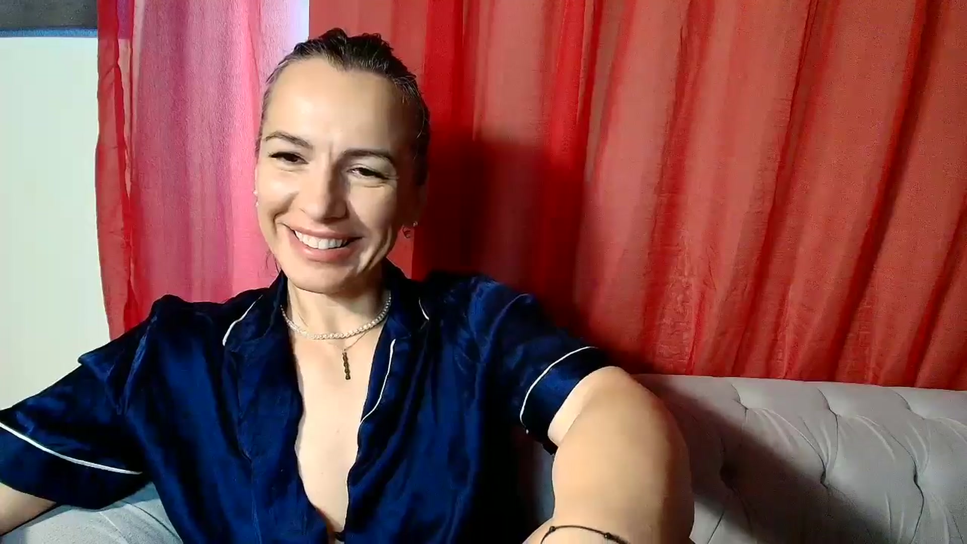 Gallery image thumbnail from Aarte_miss's myfreecams stream on, 03/16/2026, 12:07 image 9 of 20