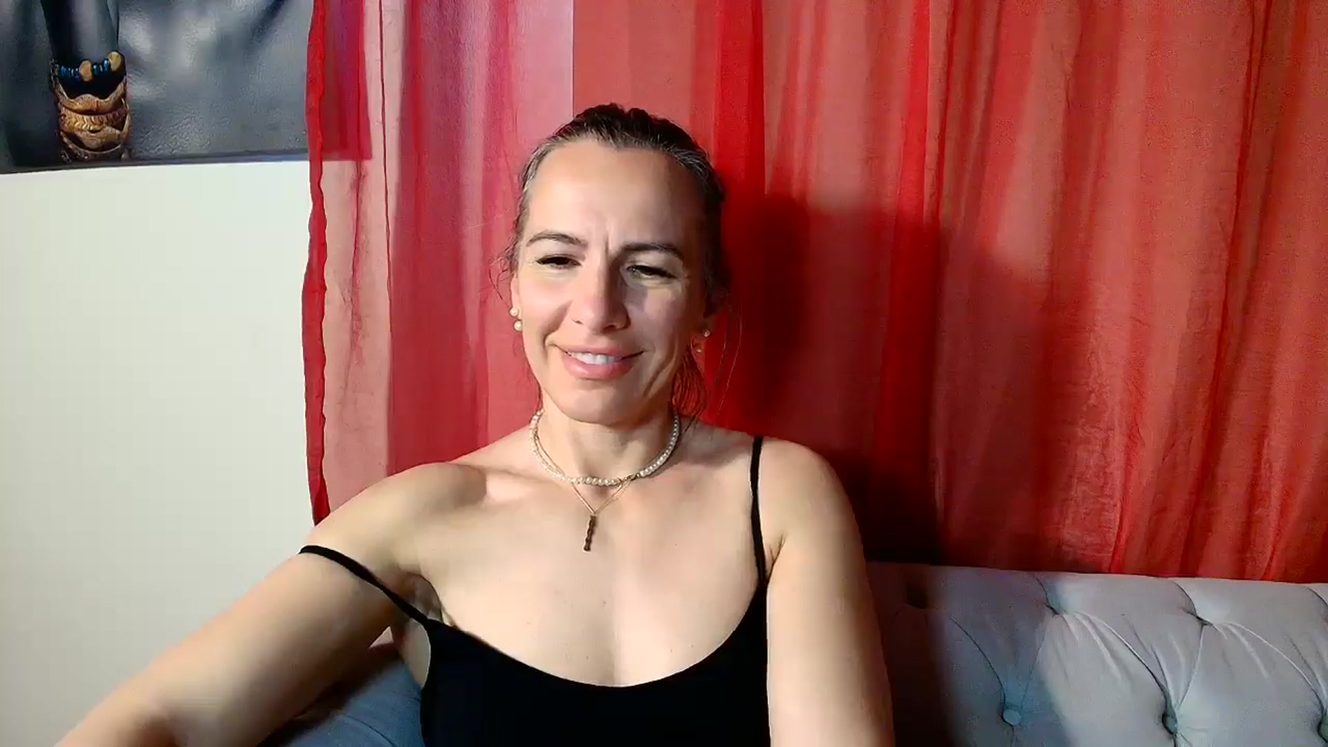 Gallery image thumbnail from Aarte_miss's myfreecams stream on, 03/26/2026, 12:59 image 17 of 20