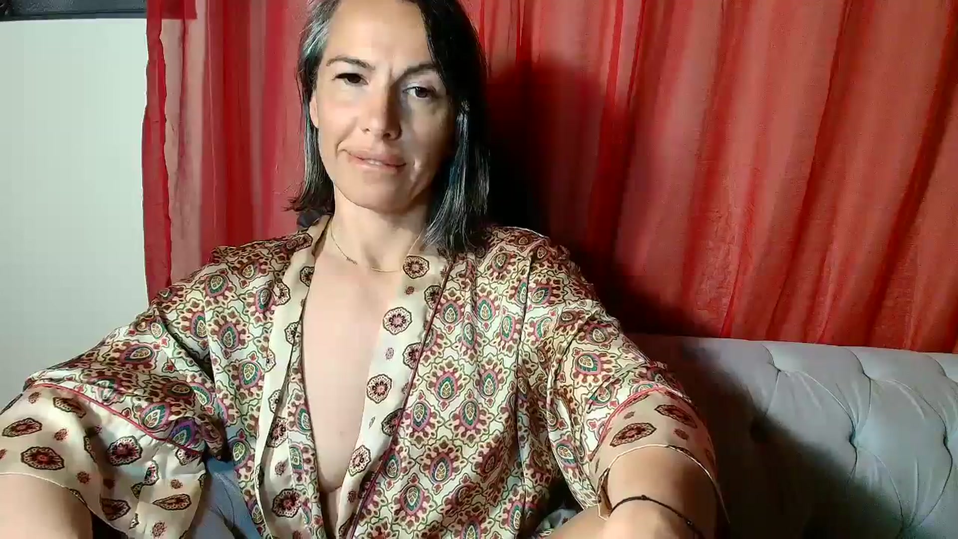 Gallery image thumbnail from Aarte_miss's myfreecams stream on, 04/01/2026, 08:54 image 7 of 20