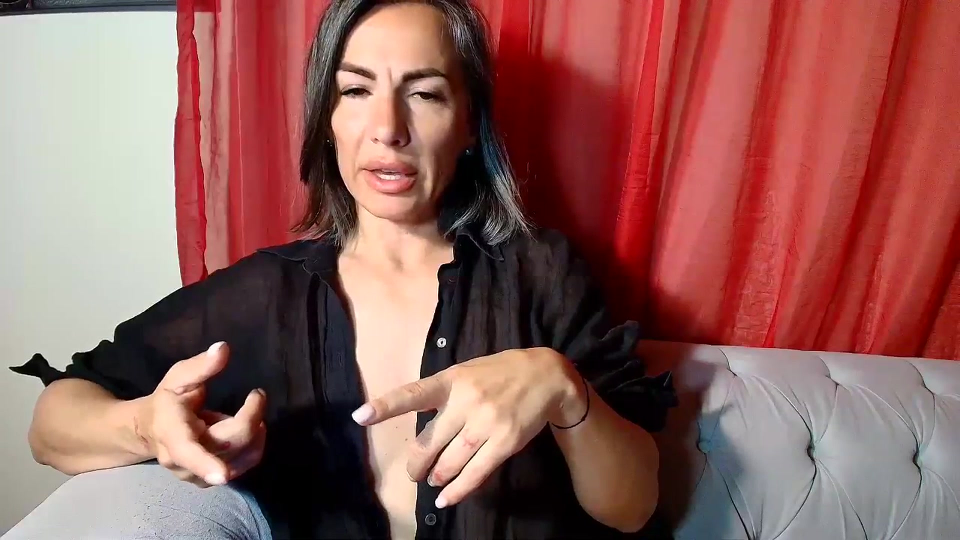 Gallery image thumbnail from Aarte_miss's myfreecams stream on, 04/05/2026, 03:59 image 15 of 20