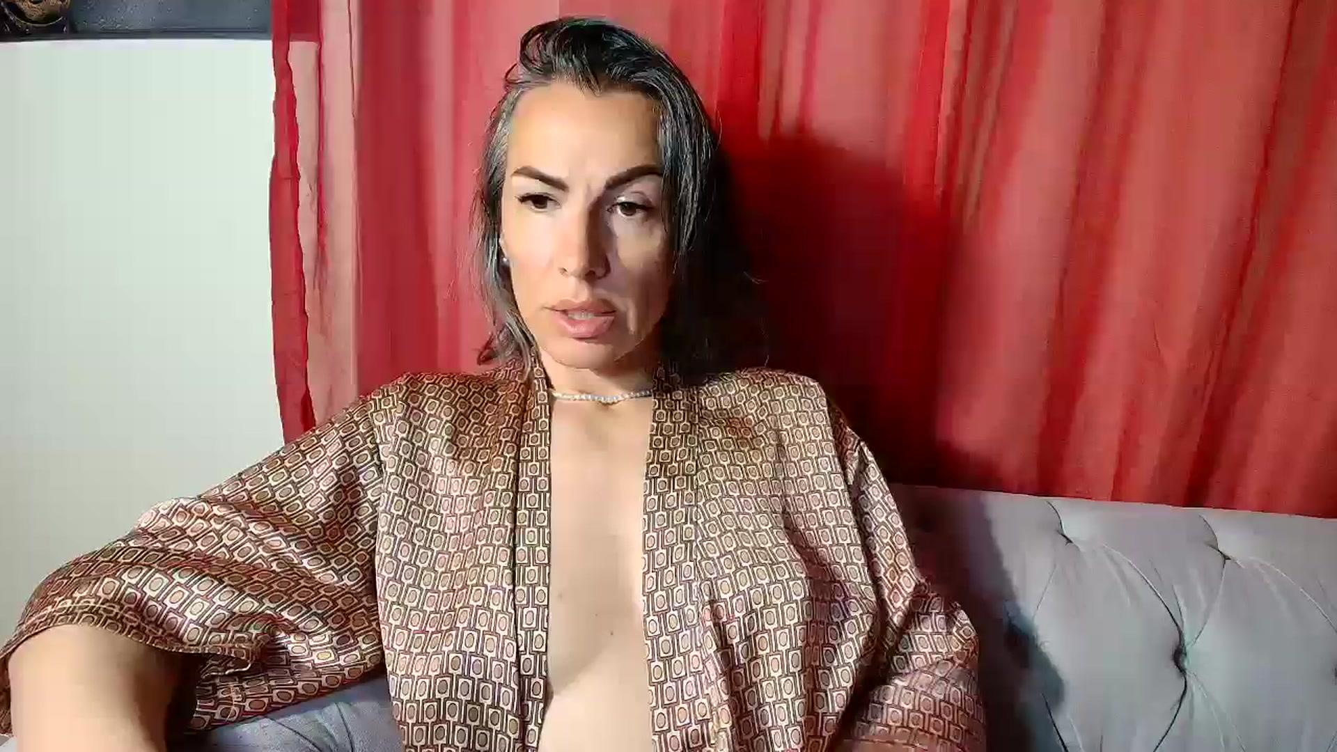 Gallery image thumbnail from Aarte_miss's myfreecams stream on, 04/06/2026, 13:34 image 9 of 20