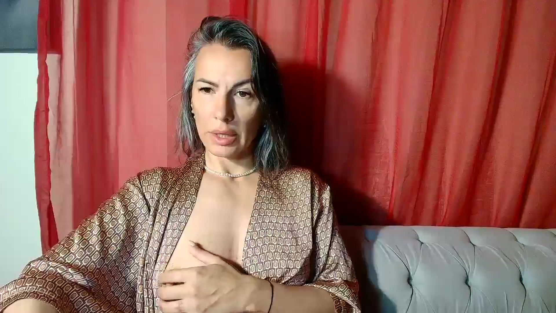 Gallery image thumbnail from Aarte_miss's myfreecams stream on, 04/16/2026, 03:34 image 15 of 20
