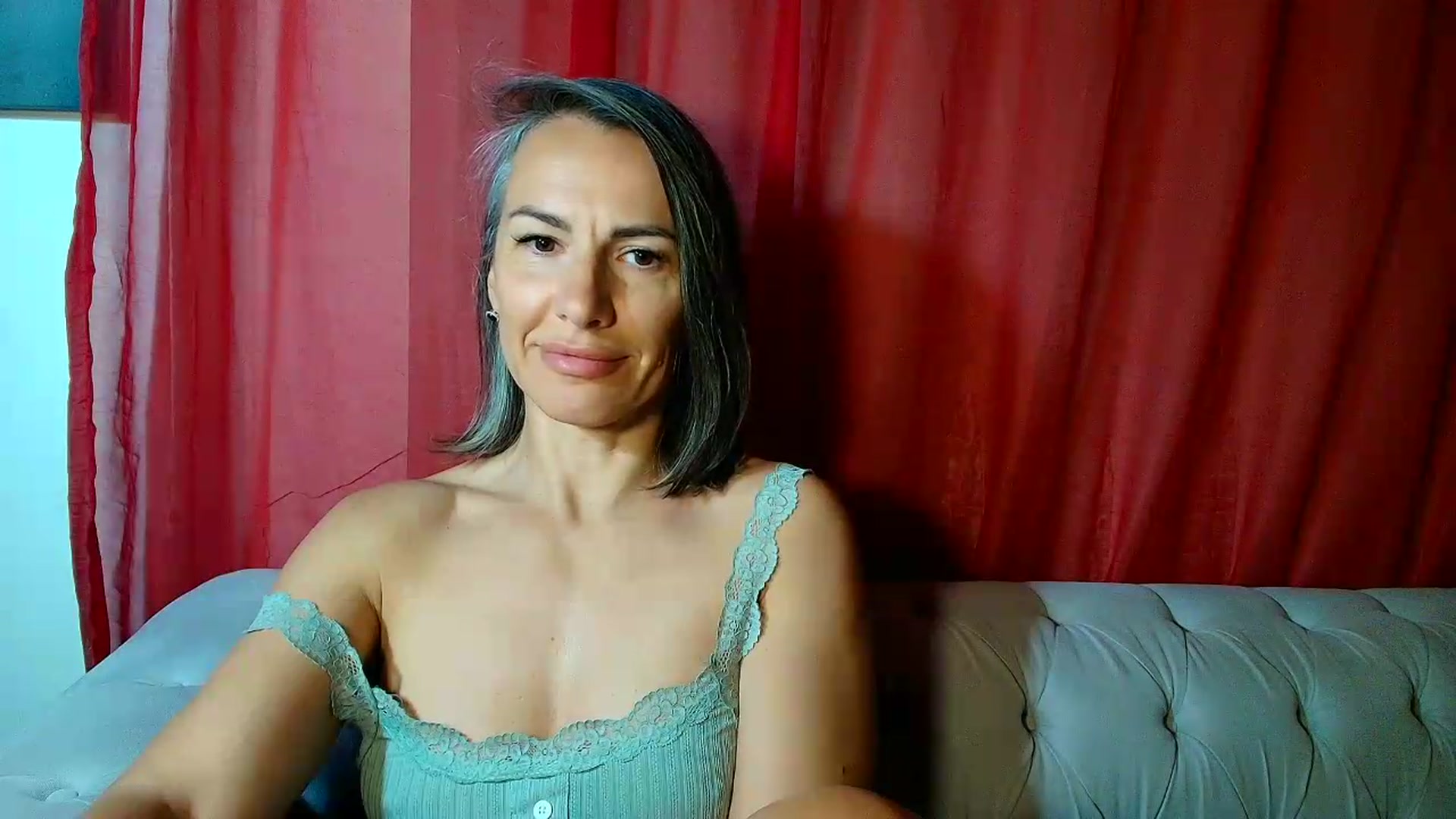 Gallery image thumbnail from Aarte_miss's myfreecams stream on, 05/06/2026, 12:26 image 18 of 20